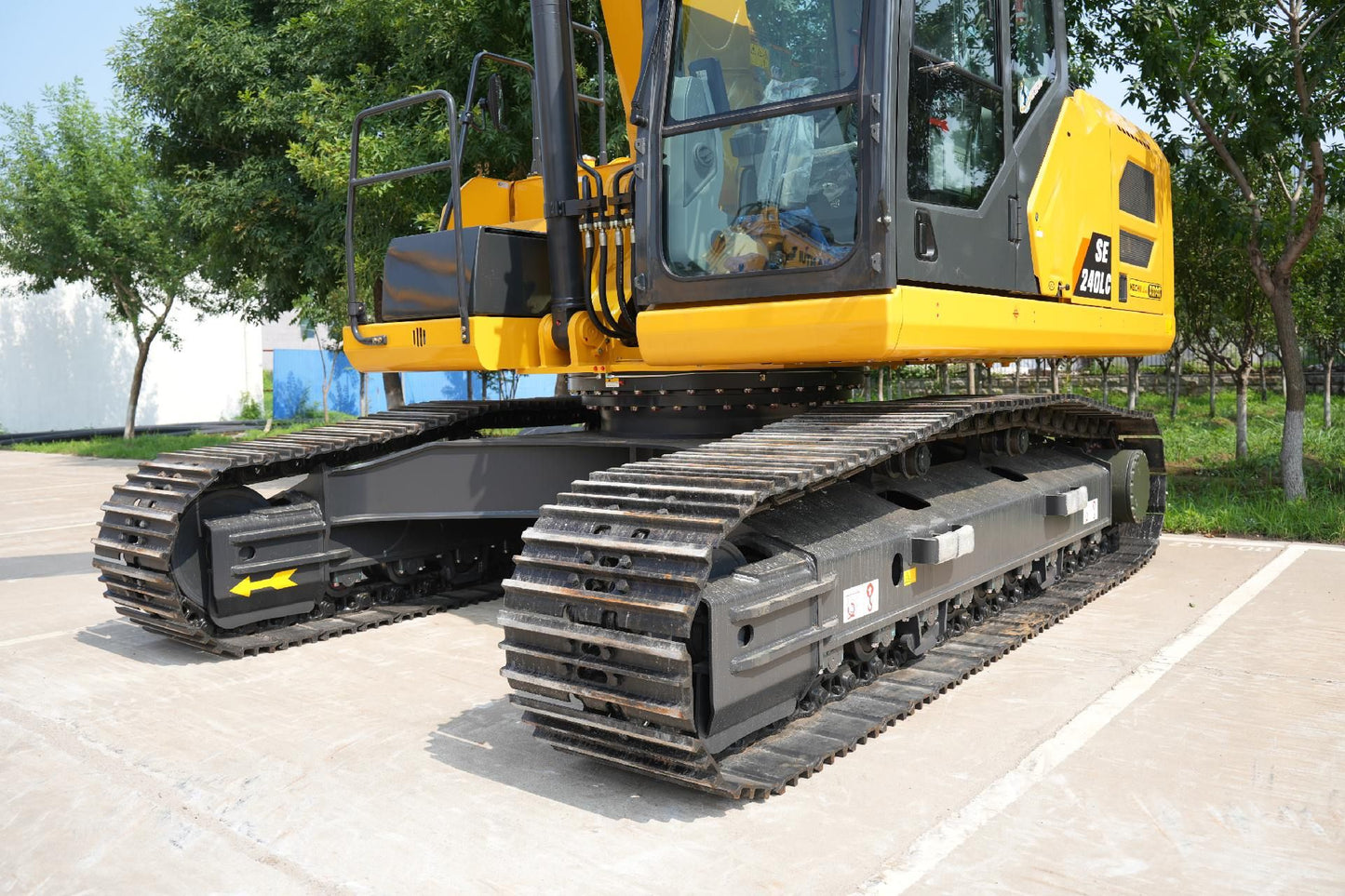 New Shantui SE240LC Excavator for Sale detail view