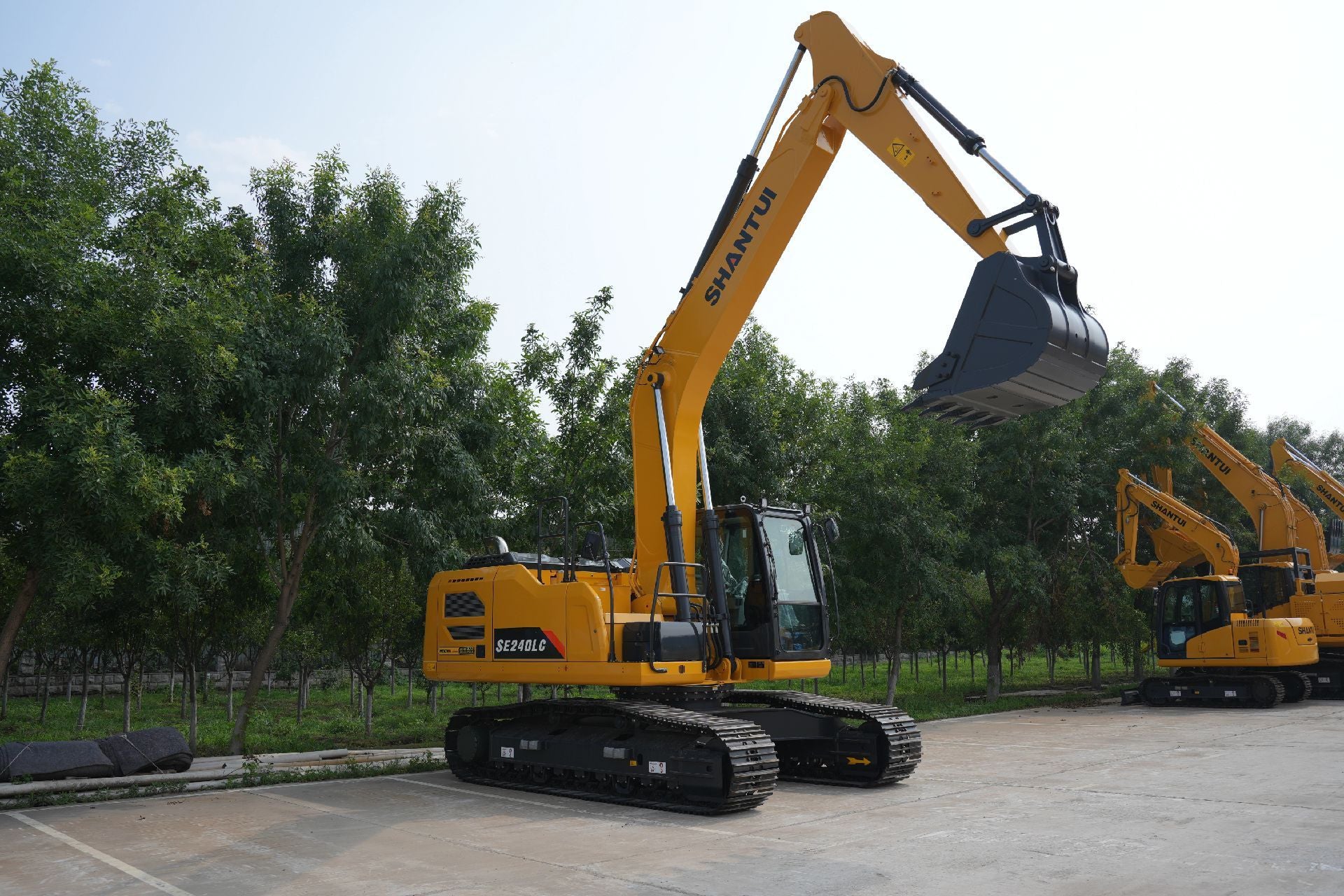 New Shantui SE240LC Excavator for Sale detail view