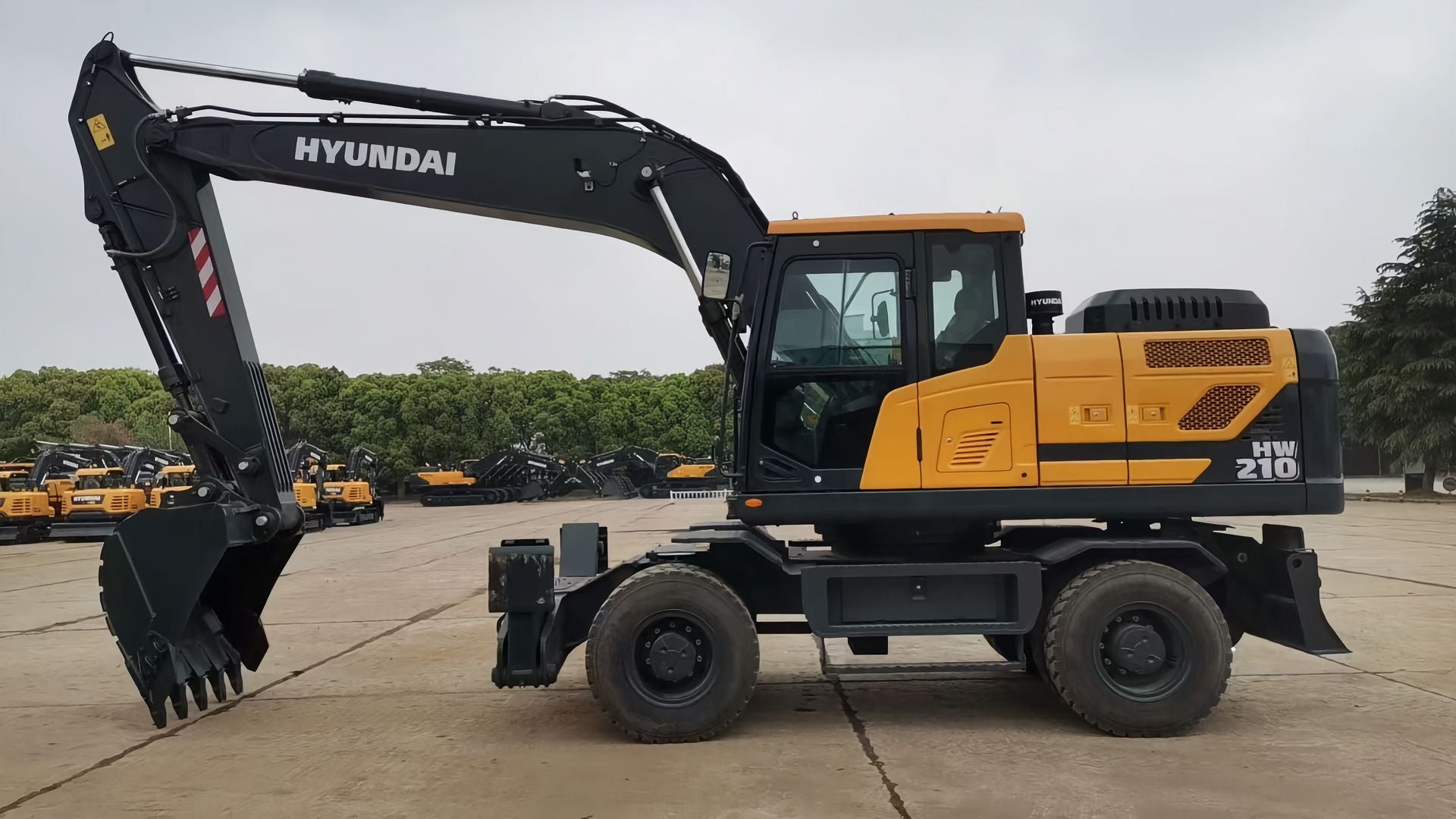 New Hyundai HW210 Excavator for Sale detail view