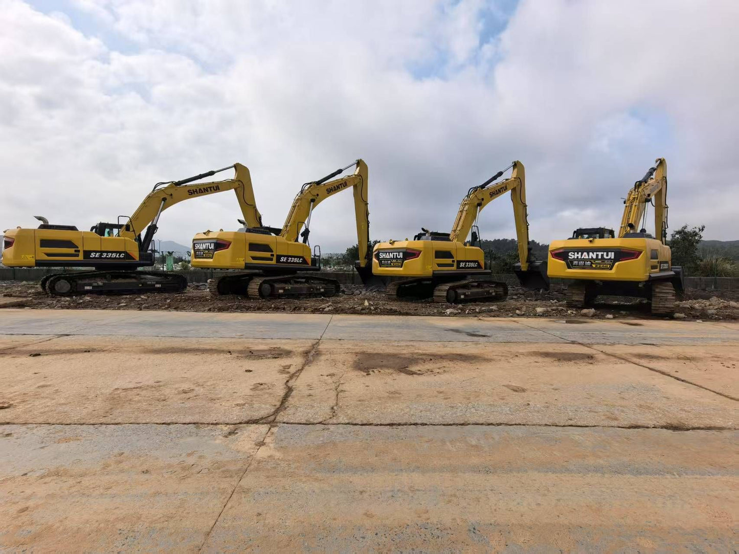 New Shantui SE335LC Excavator for Sale detail view