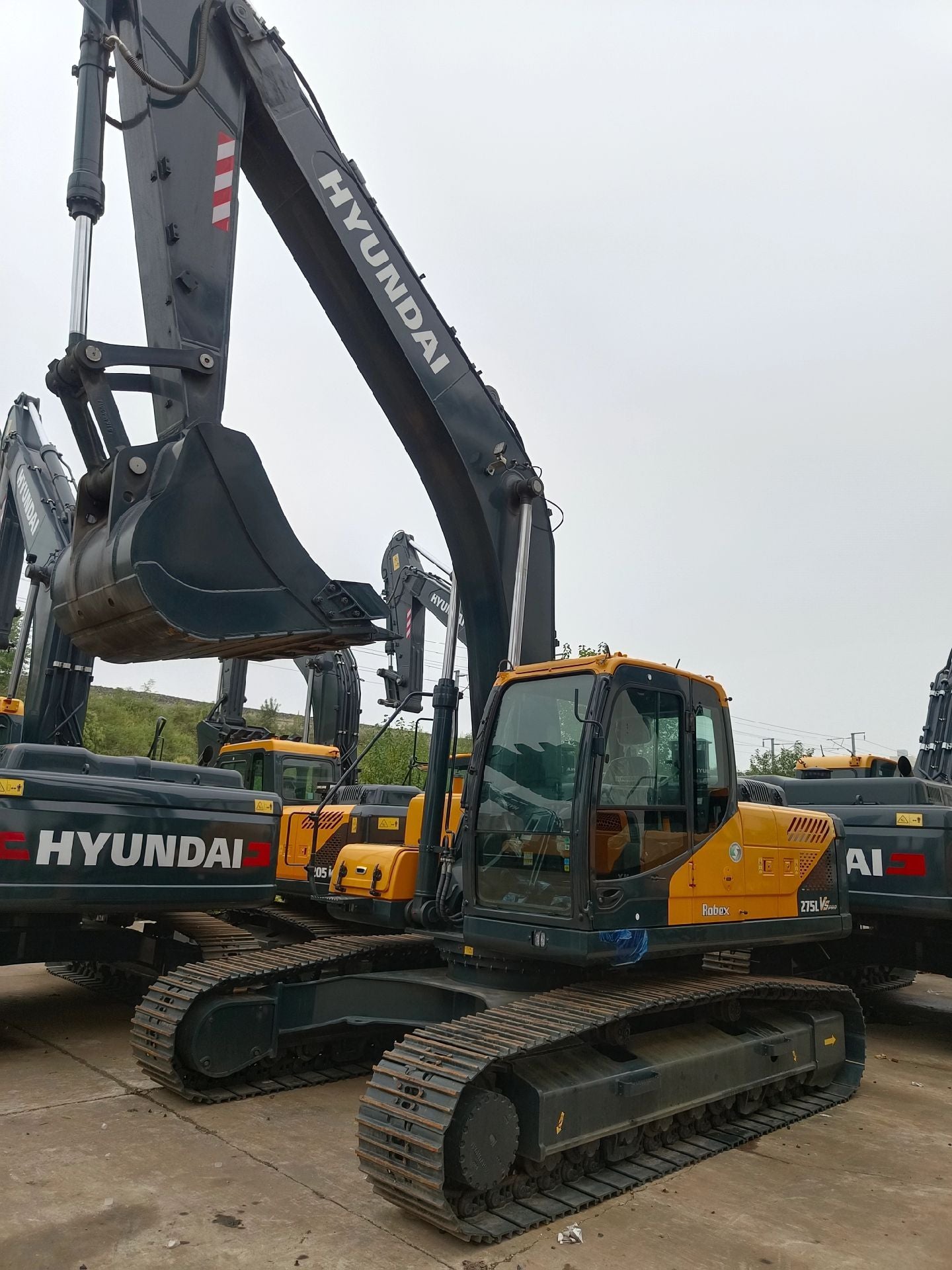 NEW HYUNDAI R275LVSPRO