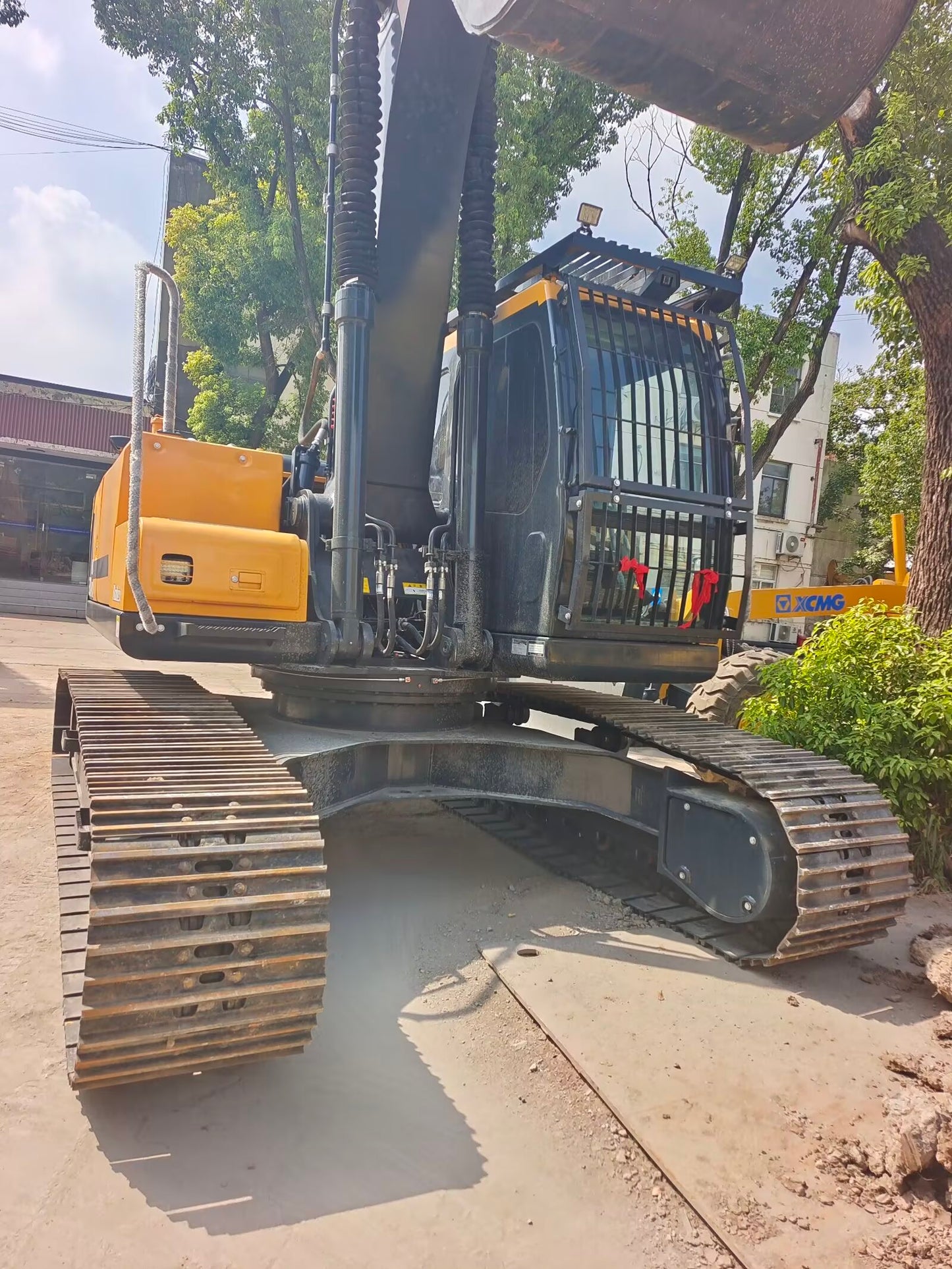 New Hyundai HX220HD Excavator for Sale detail view