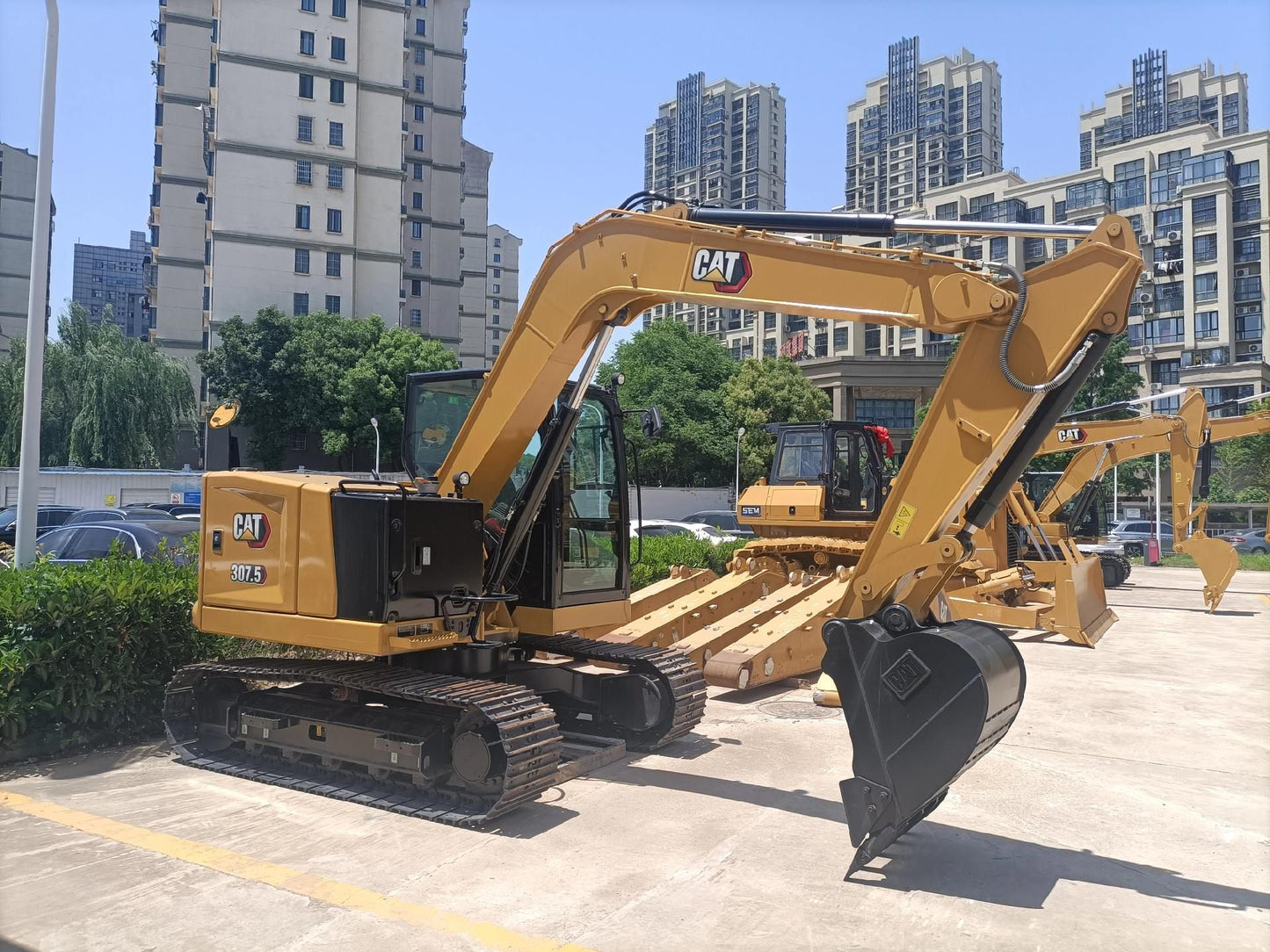 USED CAT 307.5