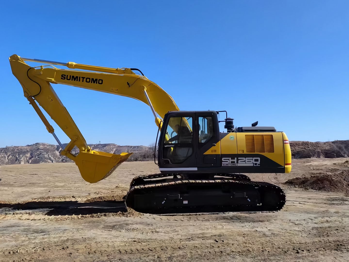 New Sumitomo SH260LC-7 Excavator for Sale front view