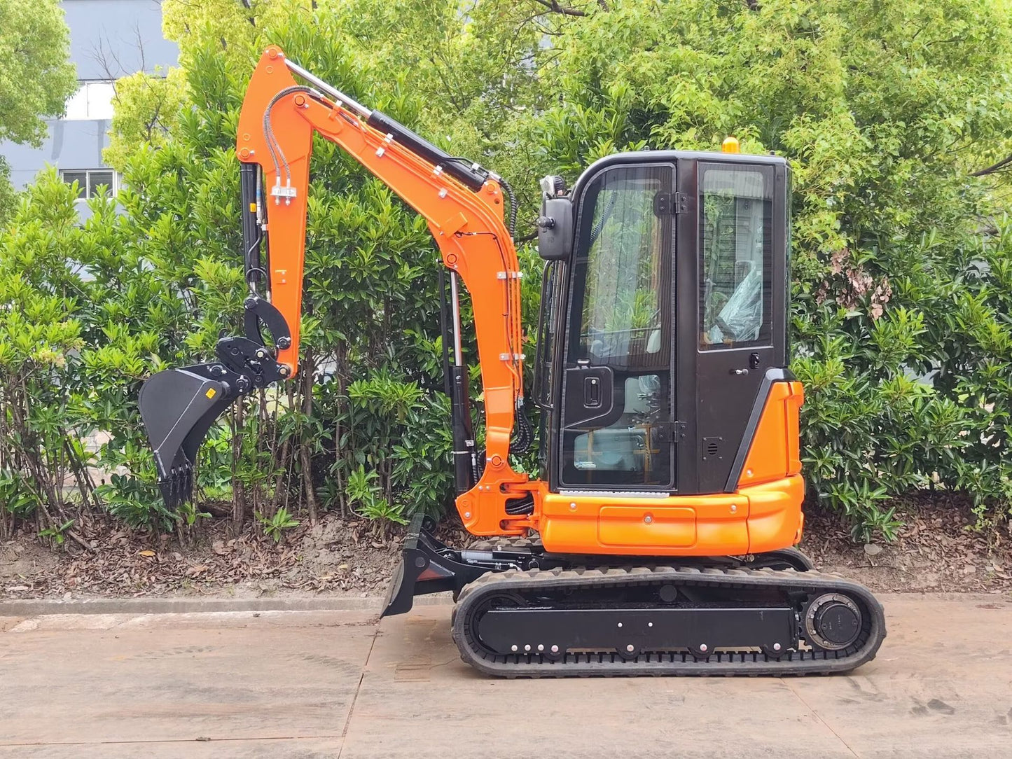 New Lonking CDM6025 Bulldozer for Sale detail view