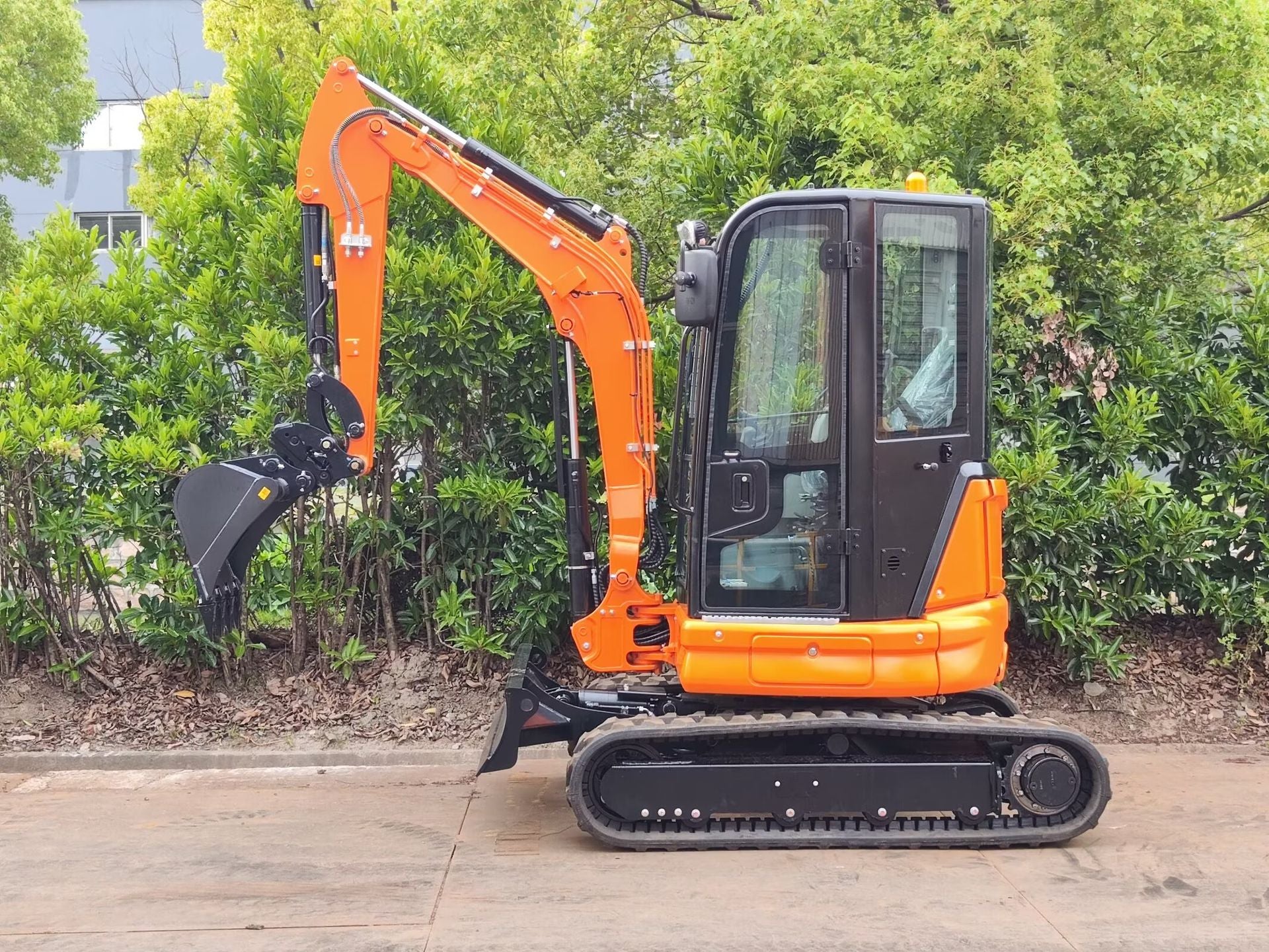 New Lonking CDM6025 Bulldozer for Sale detail view