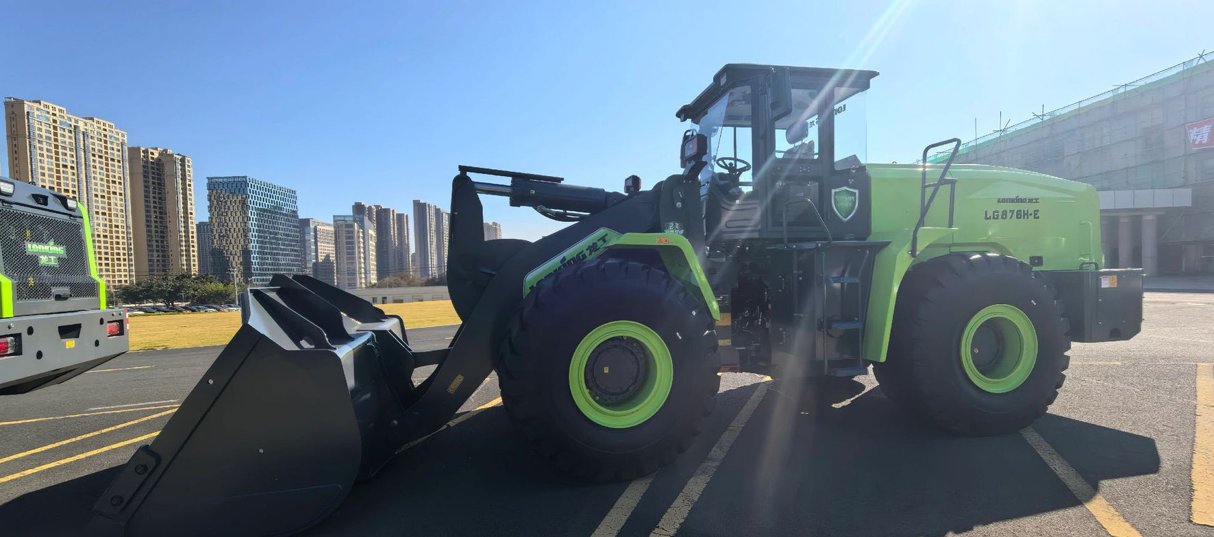New Lonking LG876H-E Wheel Loader for Sale front view
