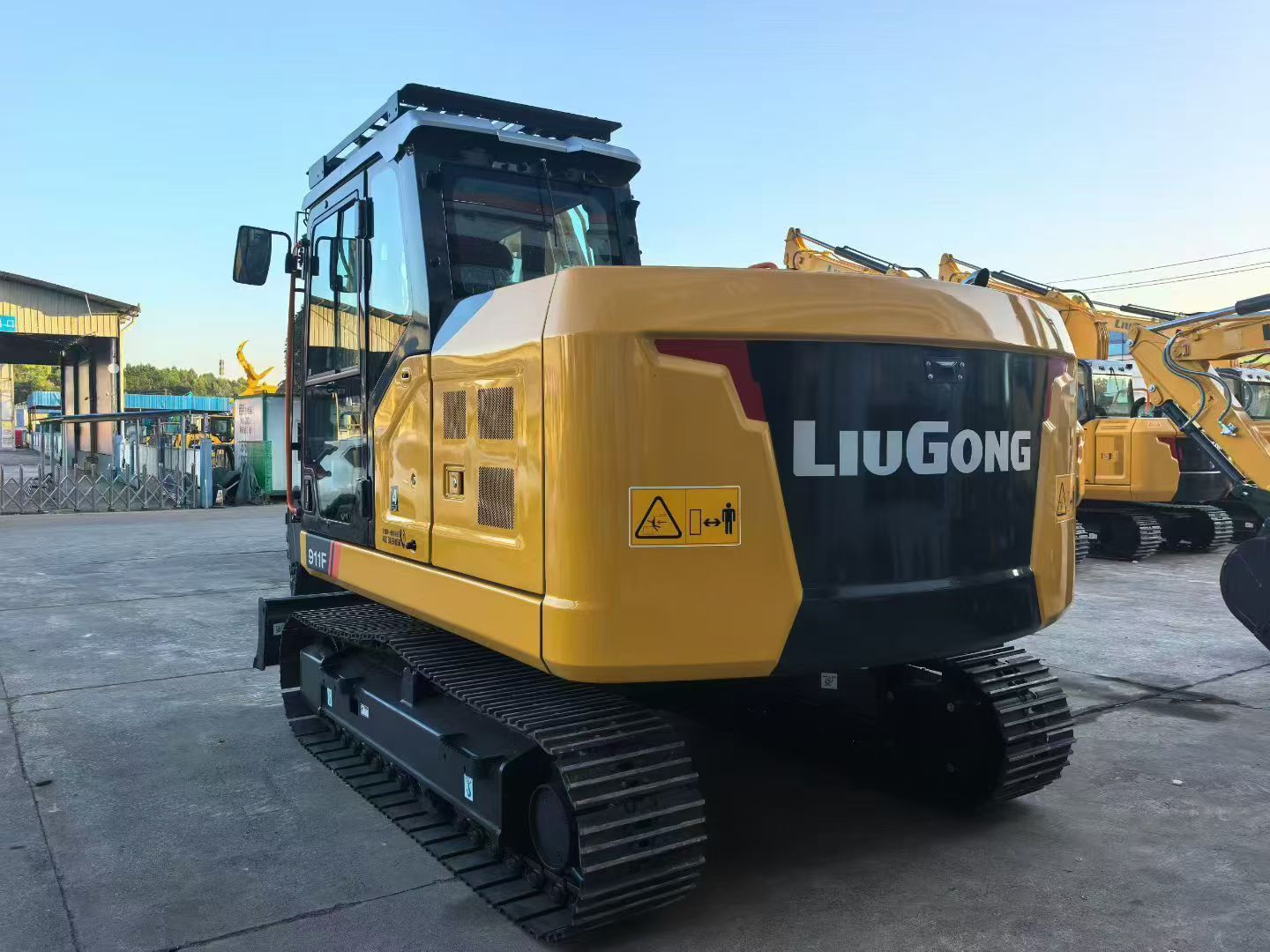 New Liugong 911F Excavator for Sale rear side view