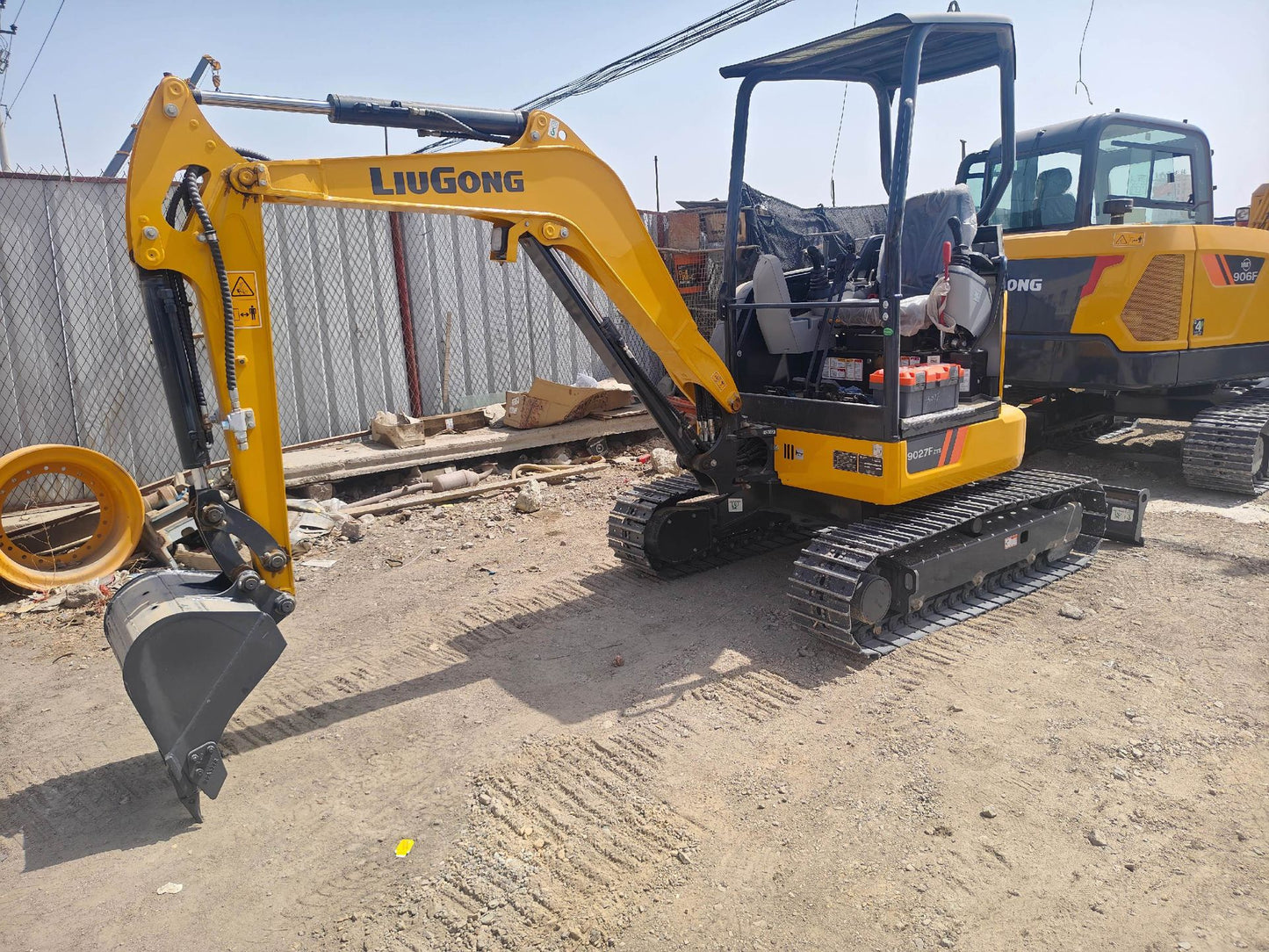 New Liugong 9027FZTS Excavator for Sale rear side view