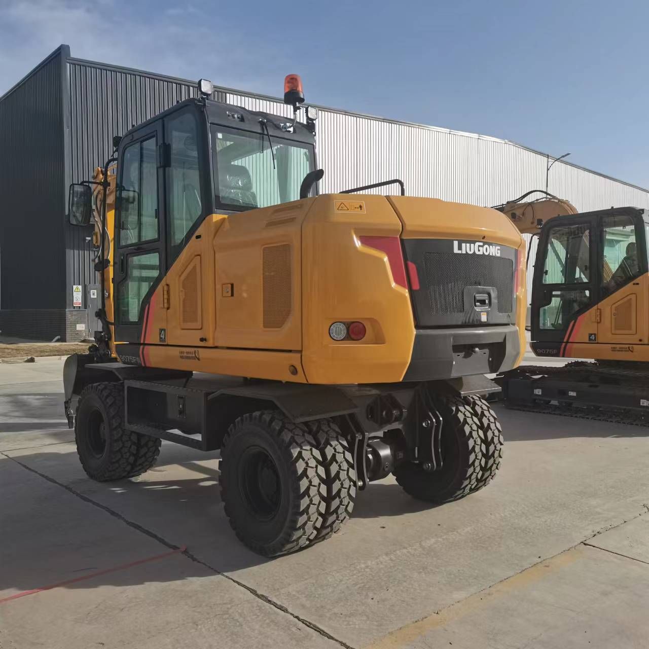 New Liugong 9075FWMAX Excavator for Sale detail view