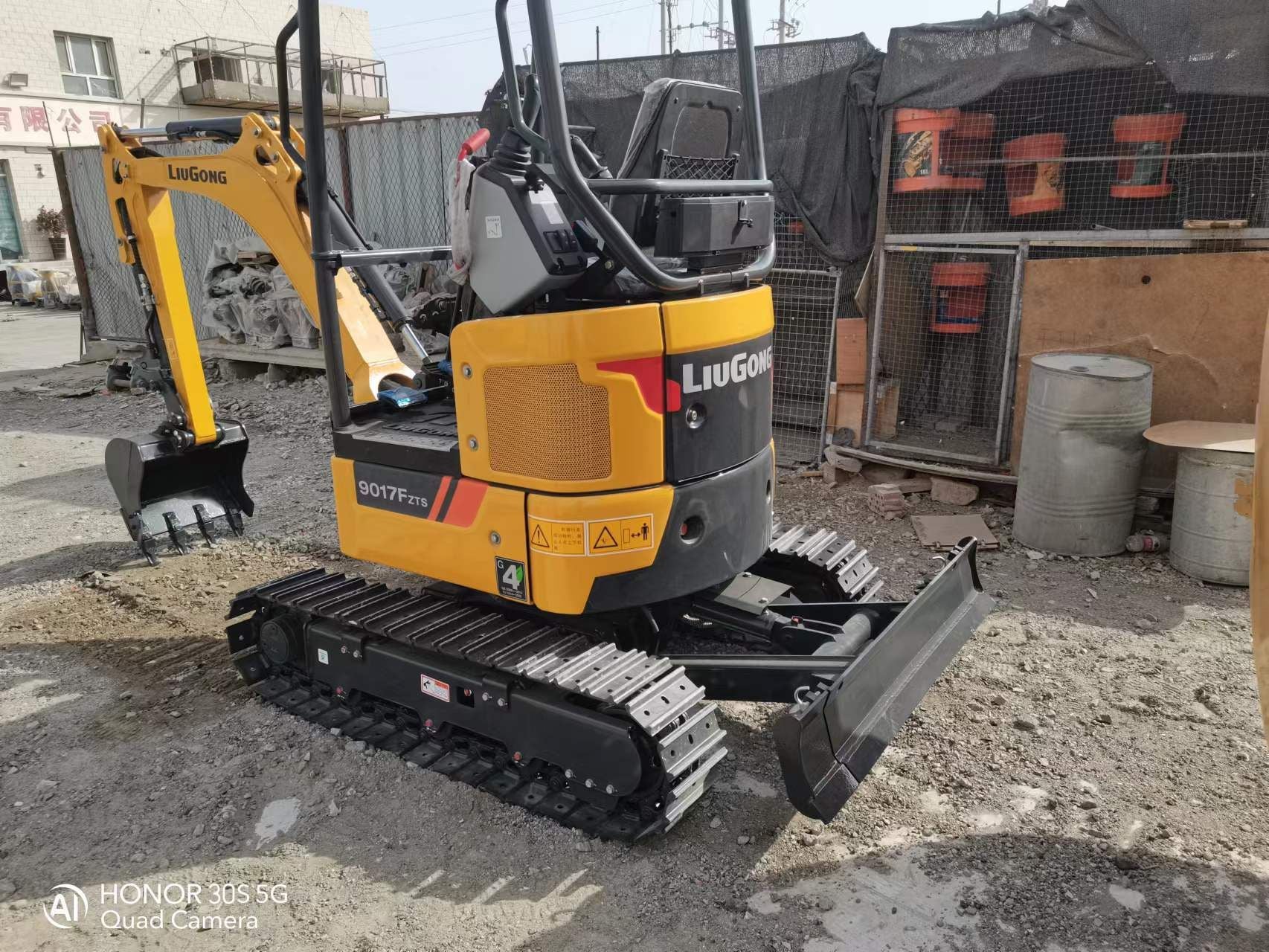 New Liugong 9017FZTS Excavator for Sale detail view
