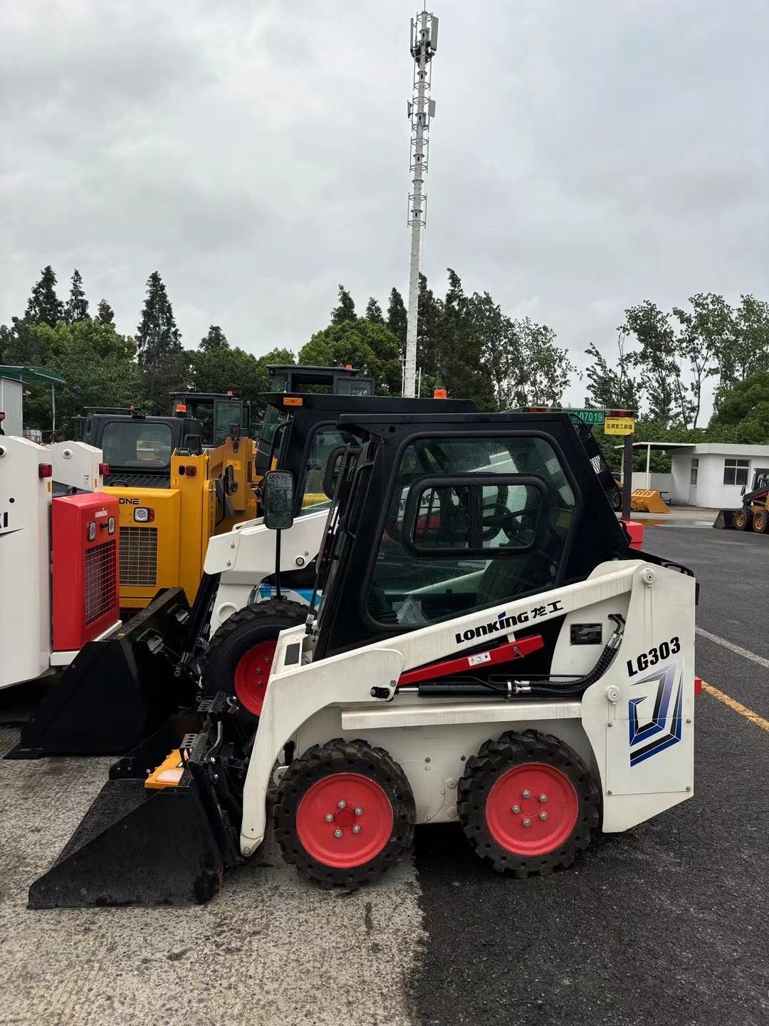New Lonking LG303 Wheel Loader for Sale front view