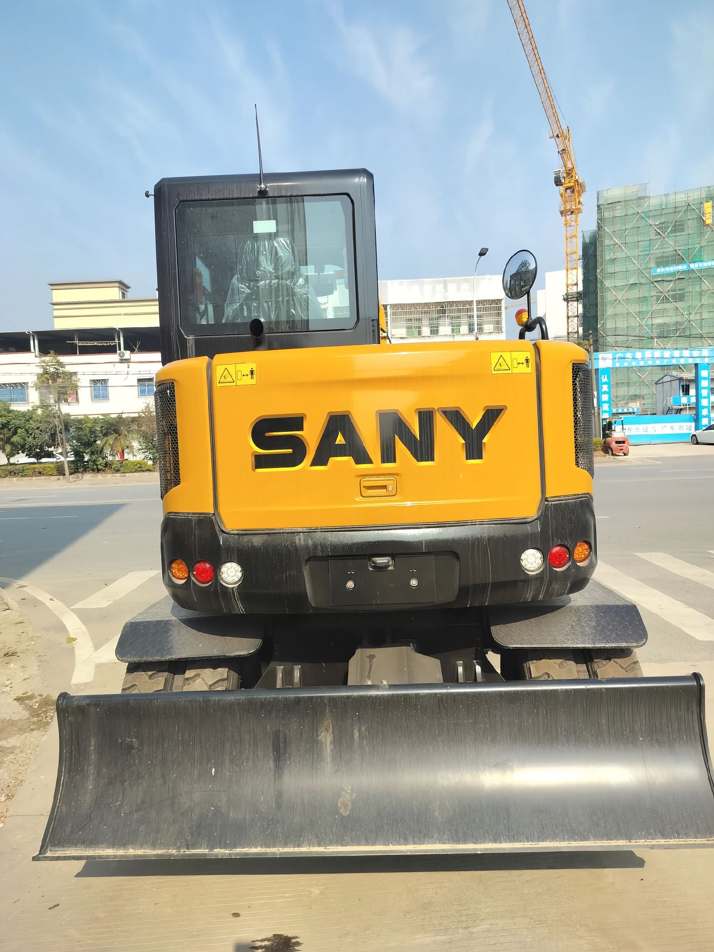 New Sany SY65W Excavator for Sale detail view
