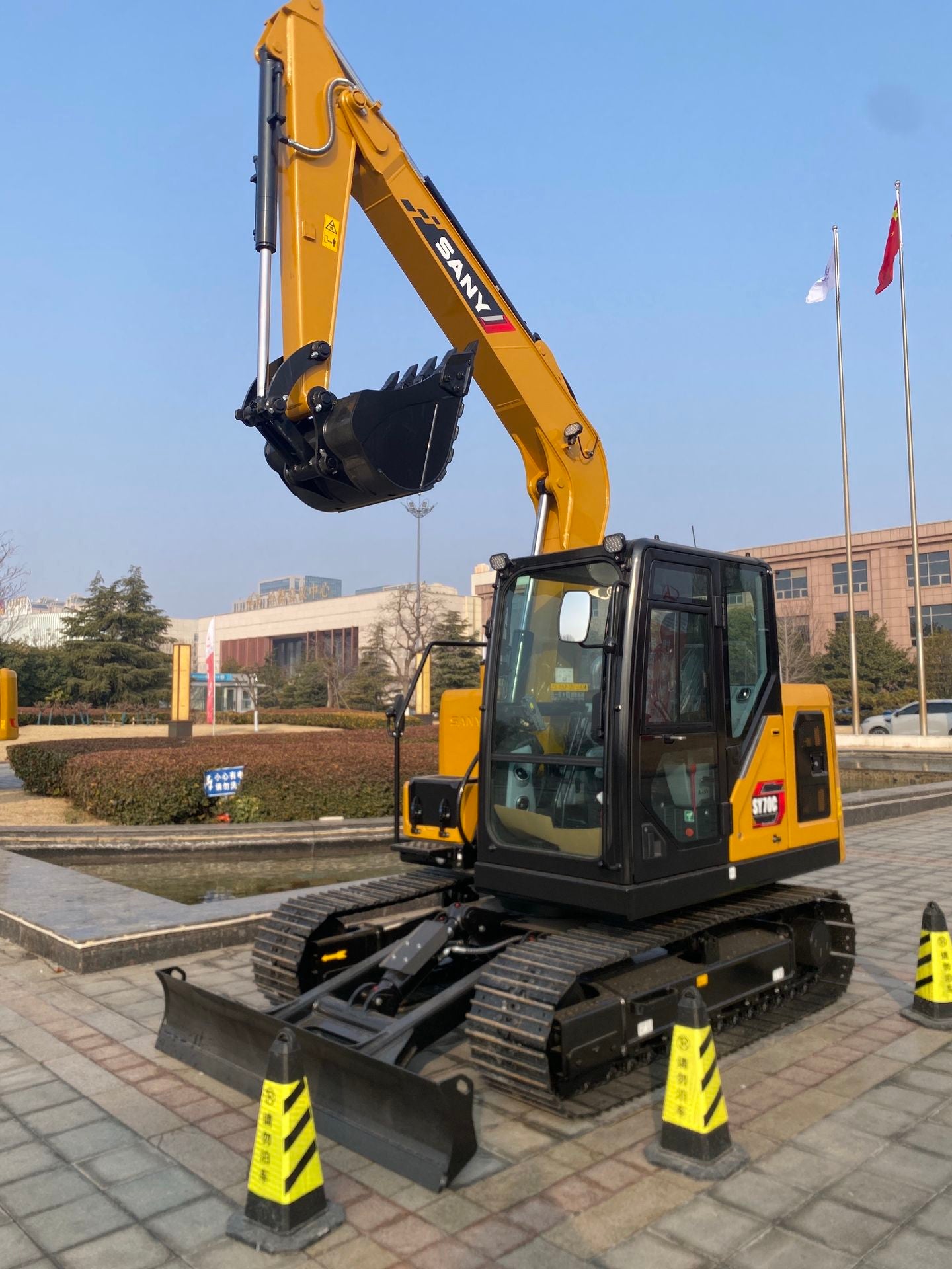 New Sany SY70C Excavator for Sale detail view