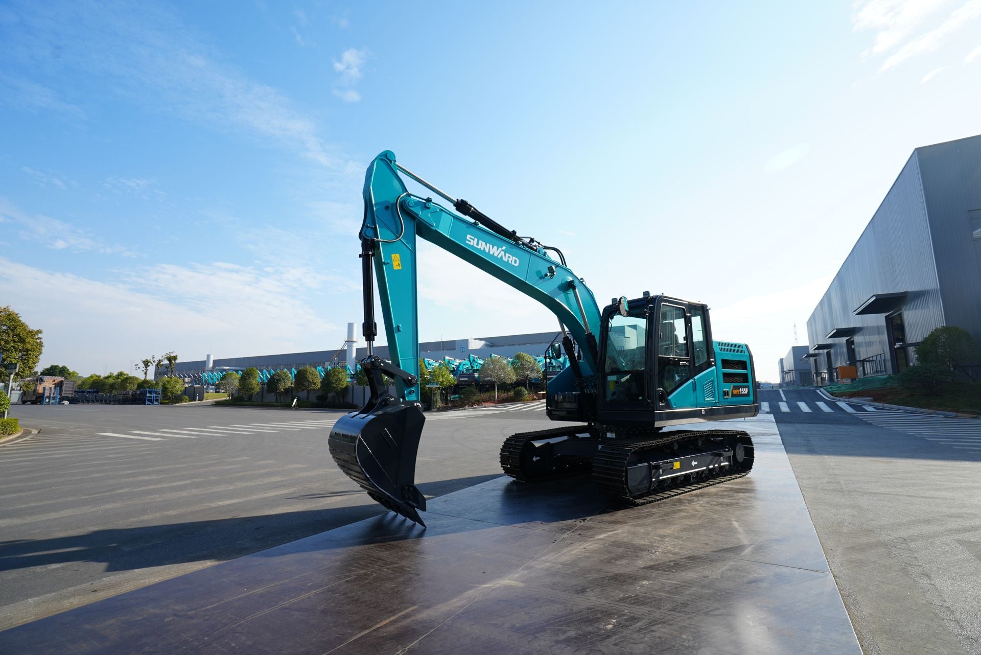 New Sunward SWE155F Excavator for Sale detail view