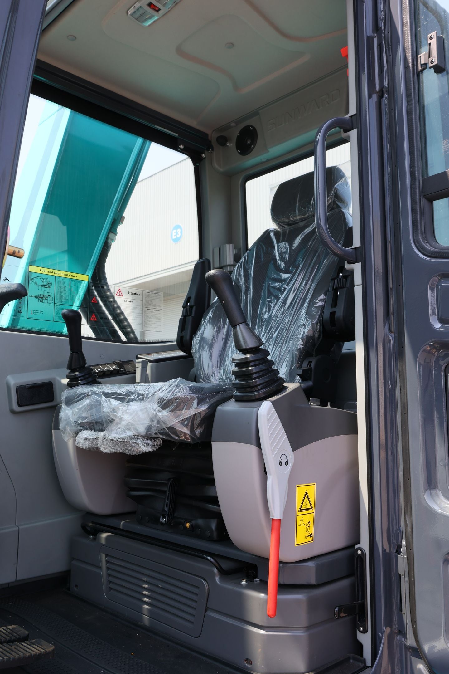 New Sunward SWE80E9 Excavator for Sale detail view