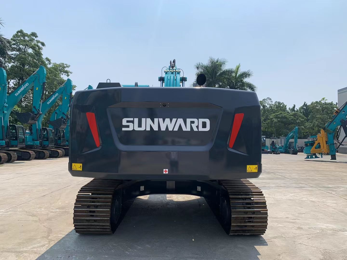 New Sunward SWE265F Excavator for Sale detail view