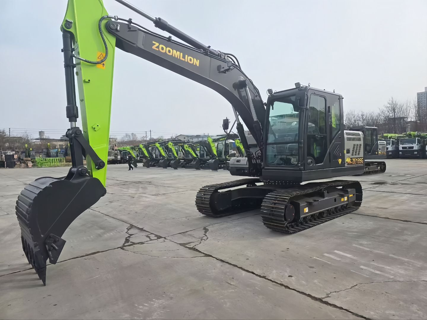 New Zoomlion ZE135G Excavator for Sale front view
