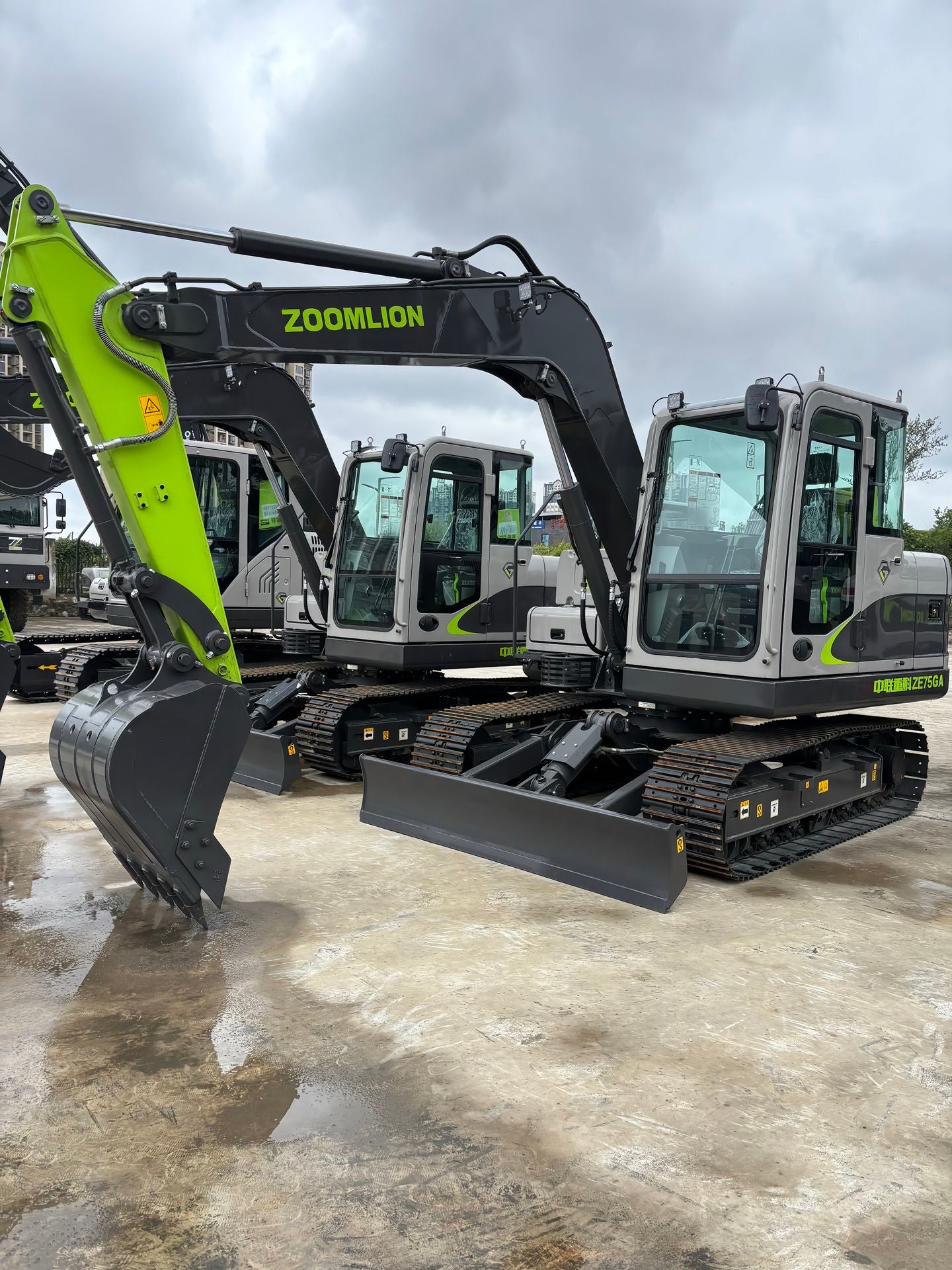 New Zoomlion ZE75G/GA Excavator for Sale front view