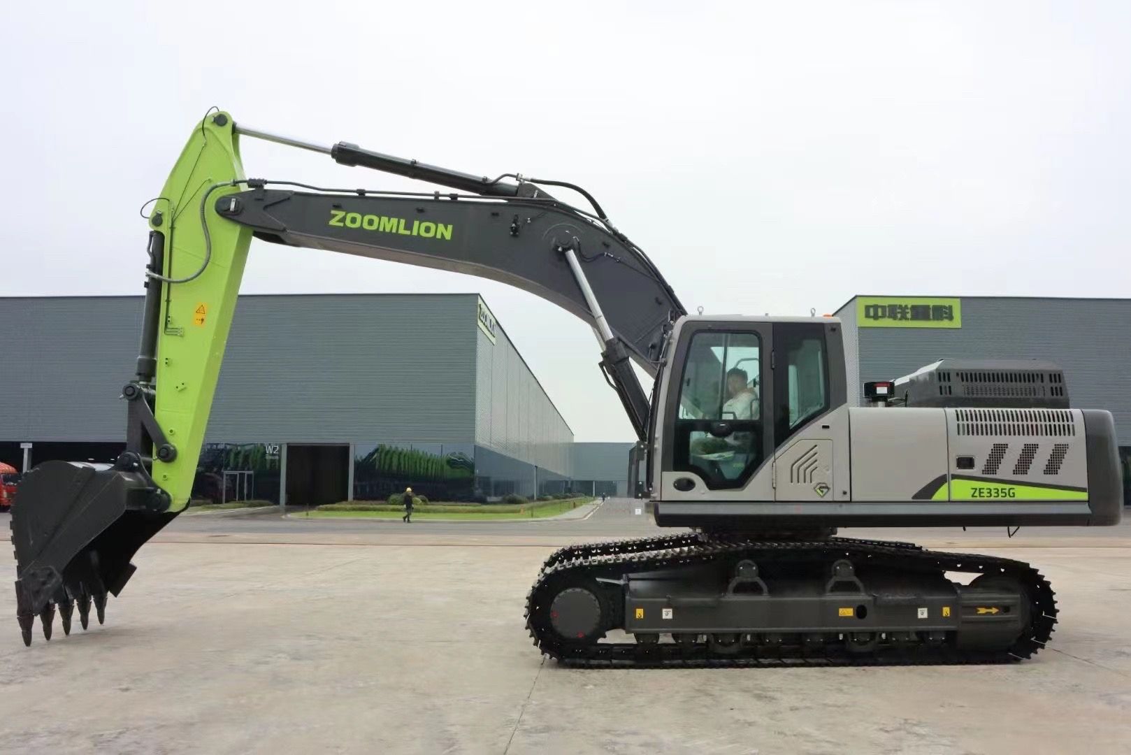 New Zoomlion ZE335G Excavator for Sale rear side view