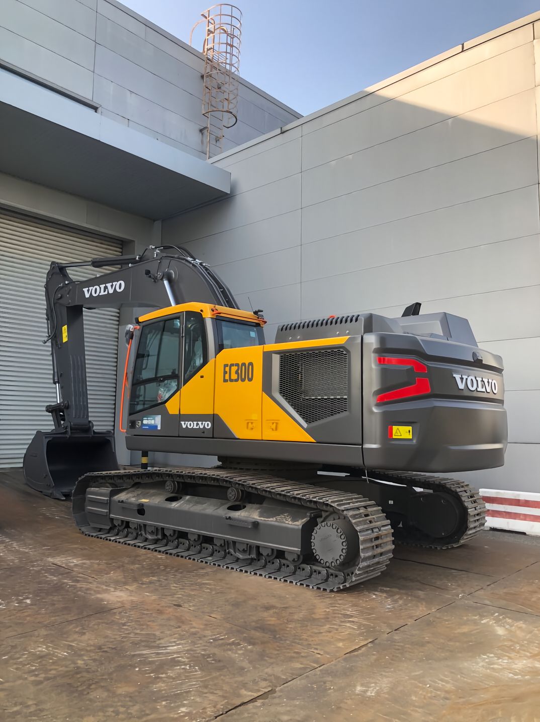 New Volvo EC300 Excavator for Sale detail view