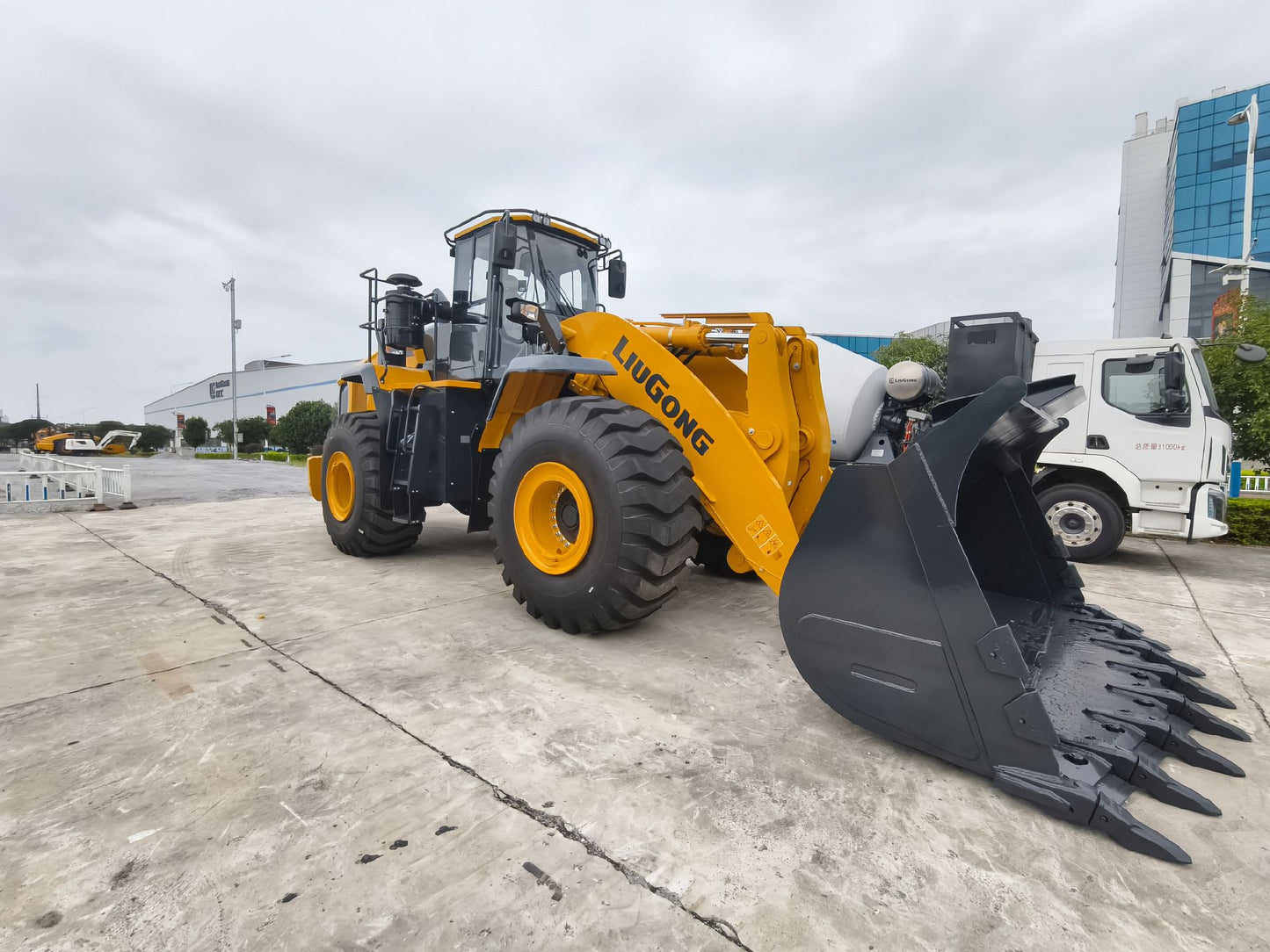 New Liugong 890H Wheel Loader for Sale rear side view