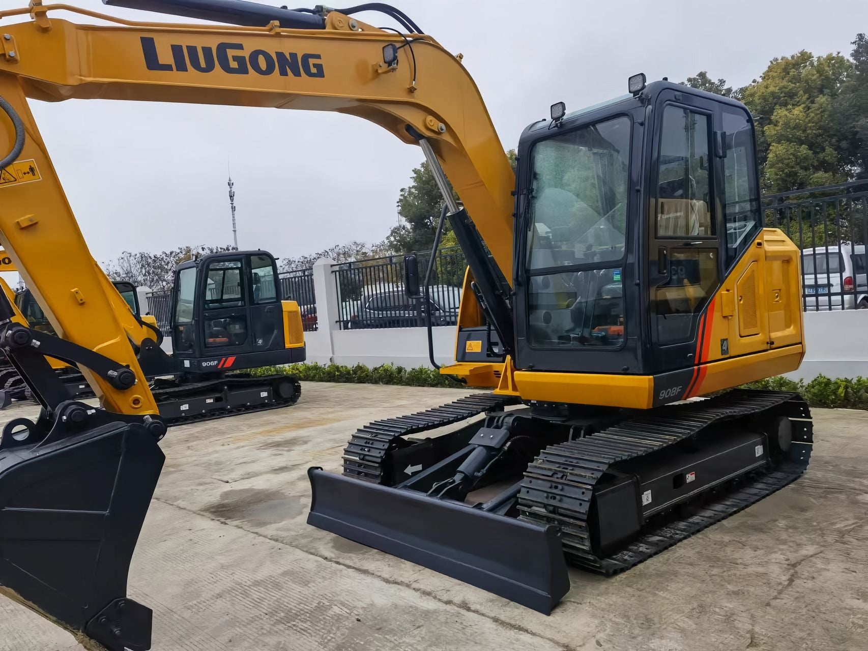 New Liugong 908F Excavator for Sale rear side view