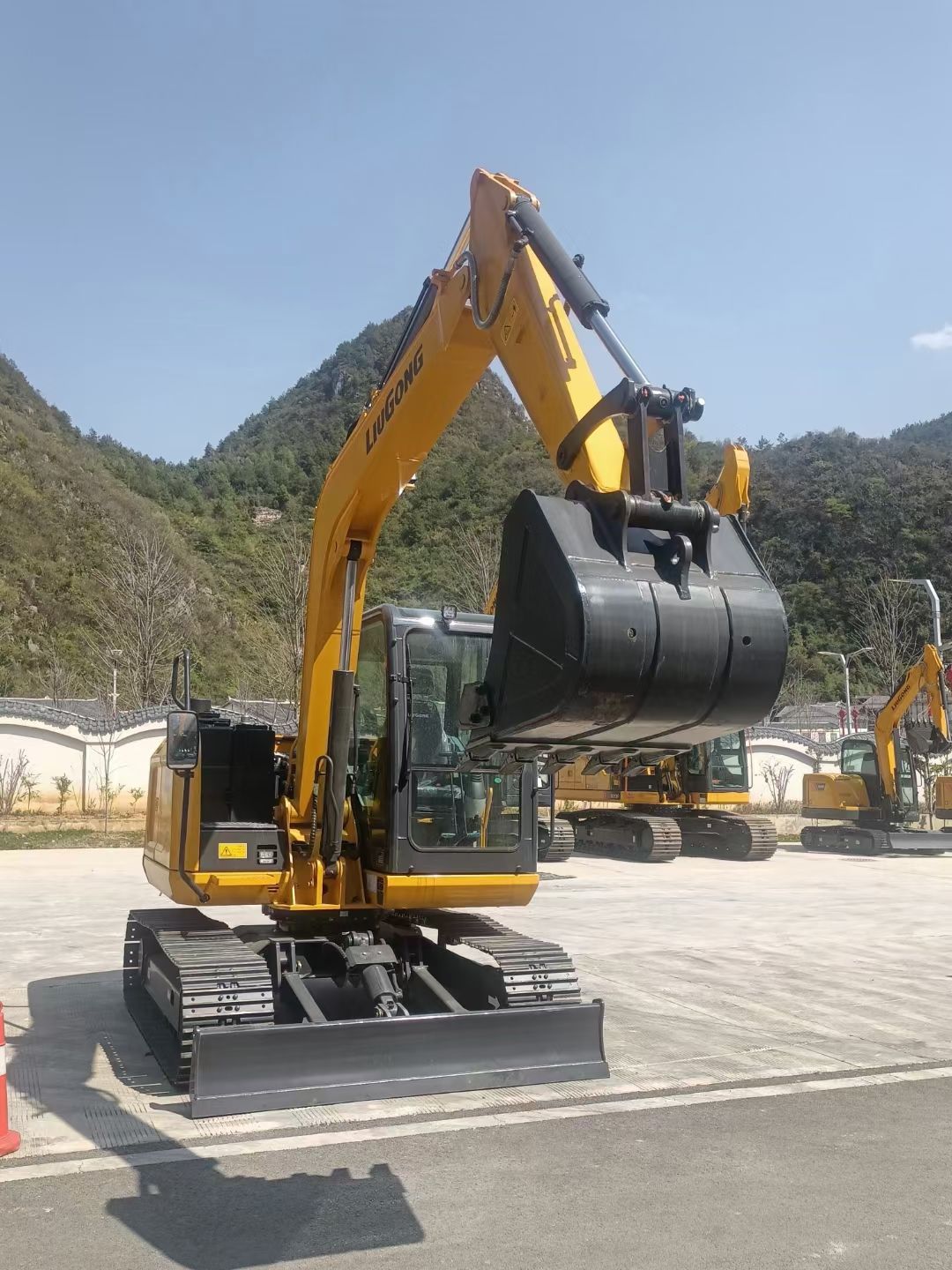 New Liugong 908F Excavator for Sale detail view