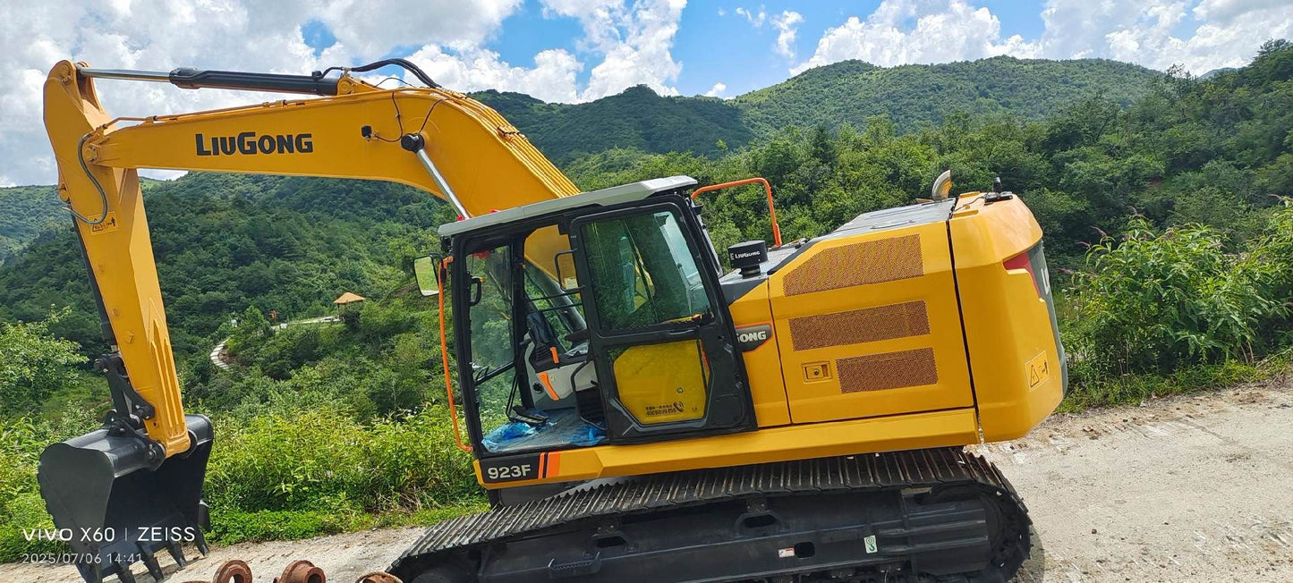 New Liugong 923F Excavator for Sale detail view