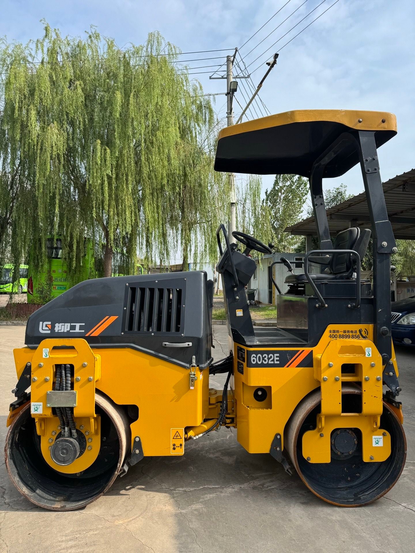 New Liugong 6032EG4 Road Roller for Sale detail view