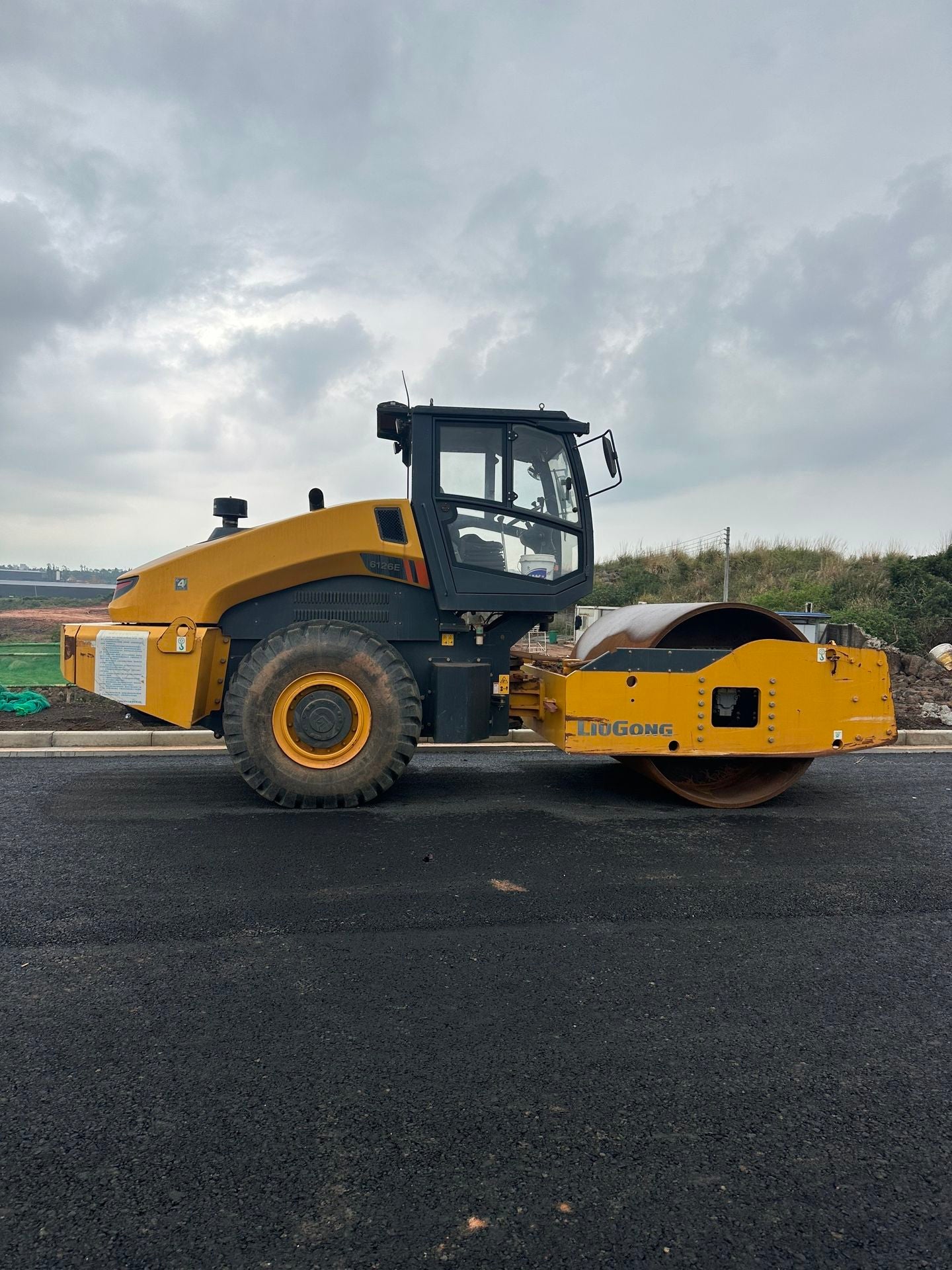 New Liugong 6126EG4 Road Roller for Sale detail view