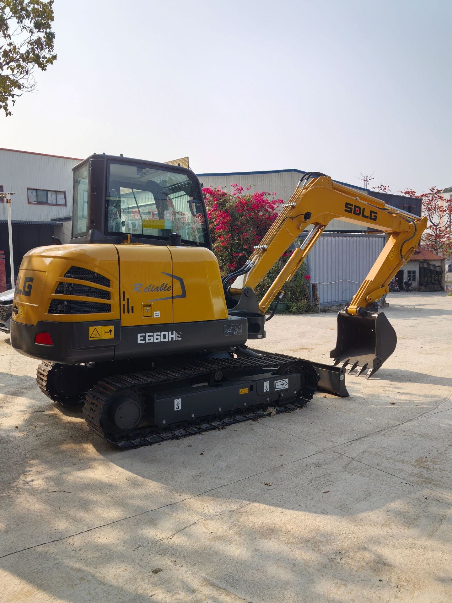 New Sdlg E660H Excavator for Sale detail view