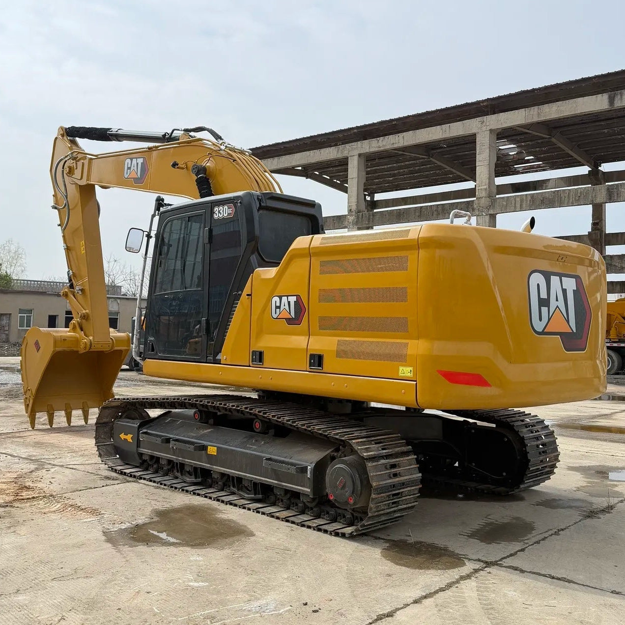 Used Caterpillar 330GC Excavator for Sale side view