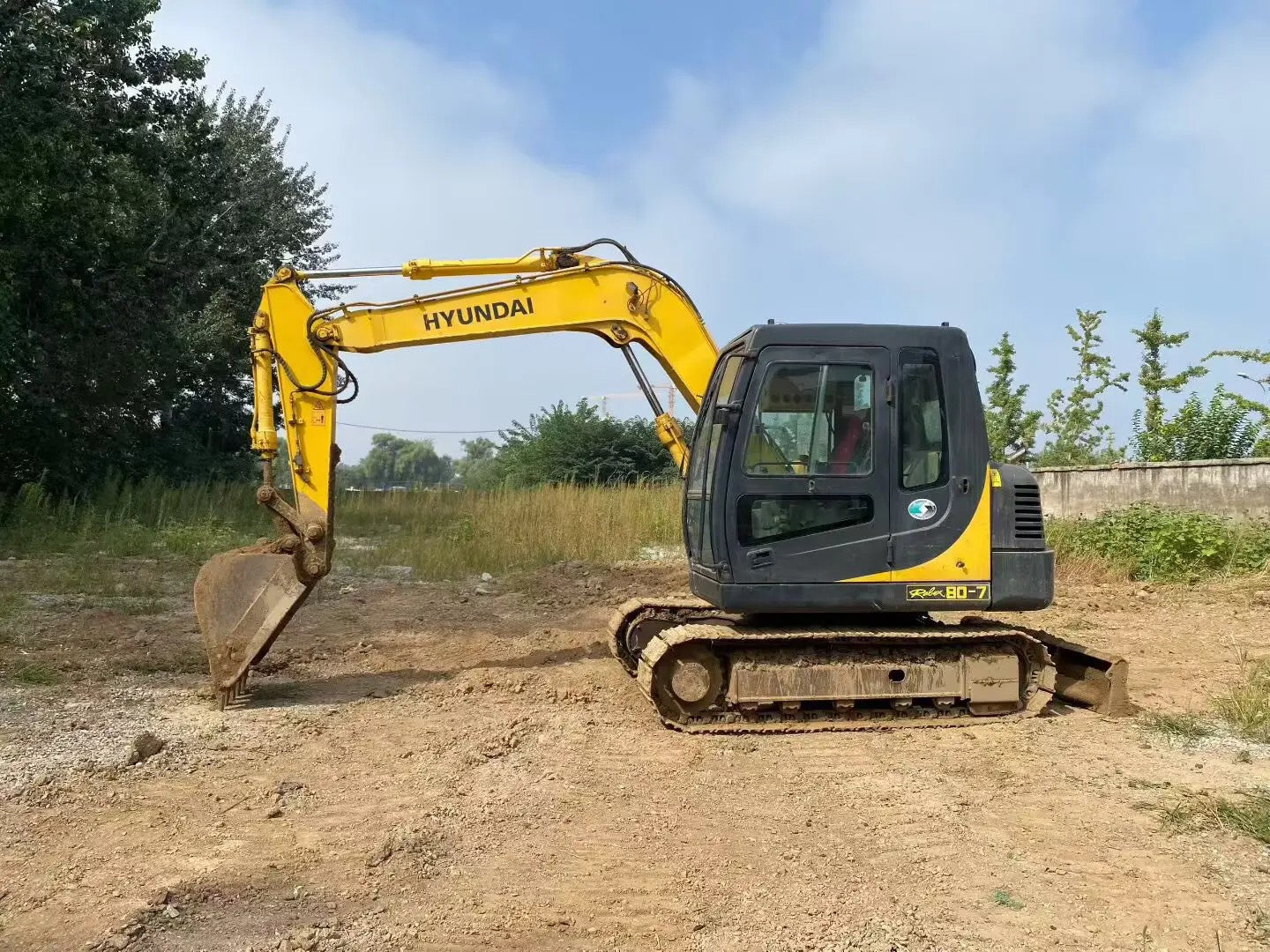 USED HYUNDAI R80-7