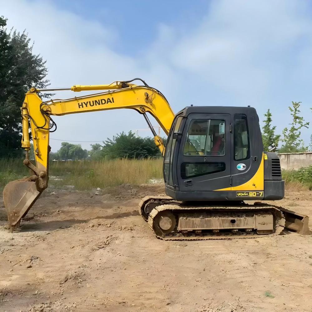 USED HYUNDAI R80-7