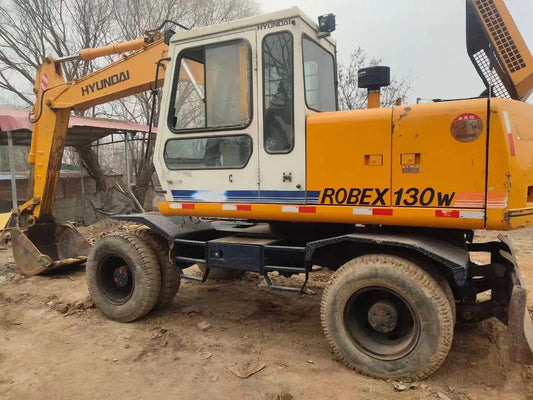 Used Hyundai R130W Excavator for Sale rear side view