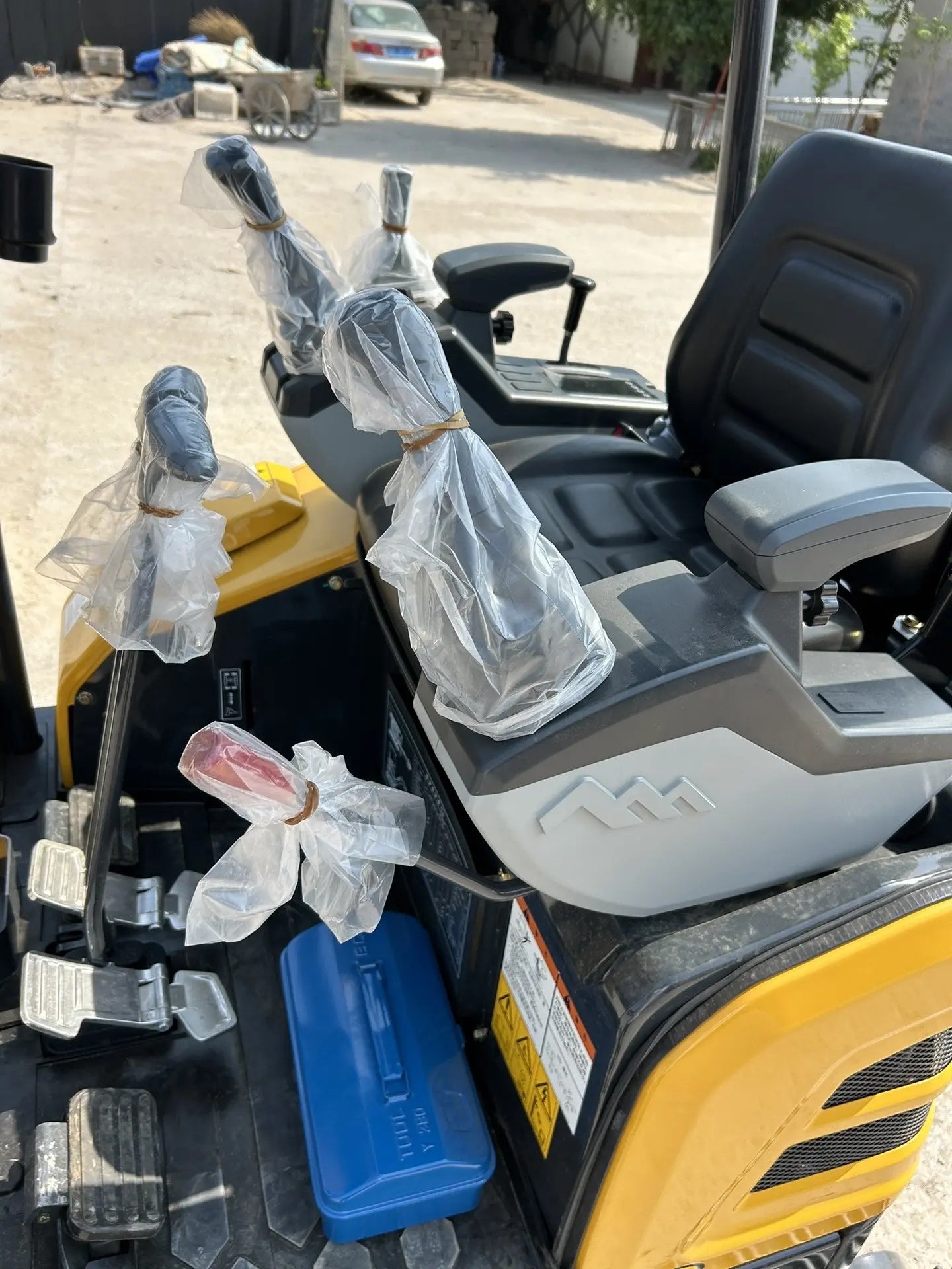 New Shantui SE17SR Excavator for Sale detail view