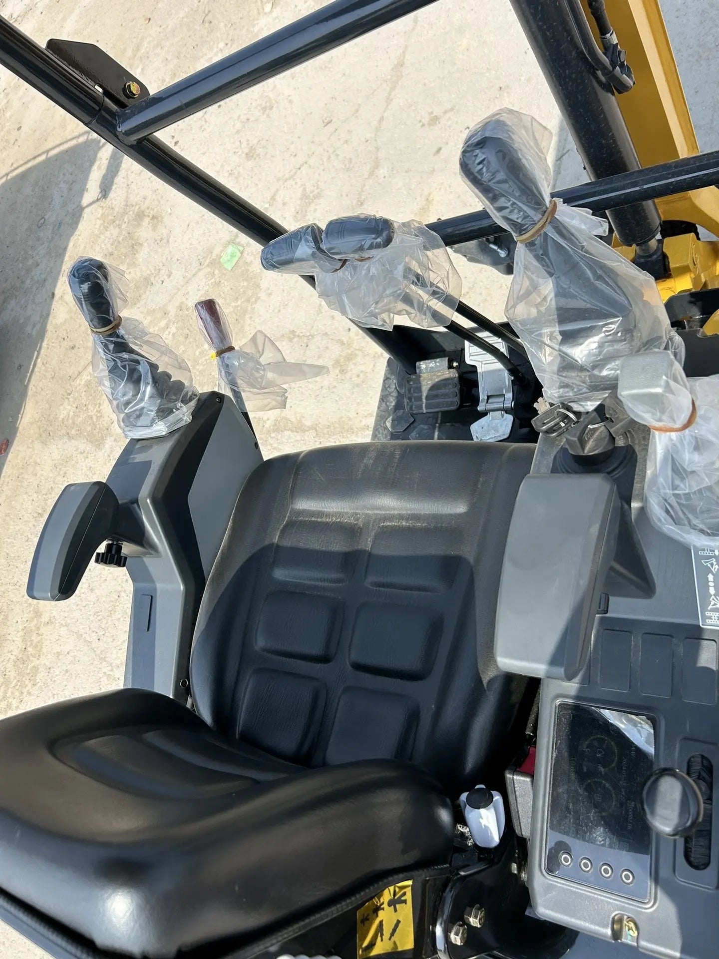 New Shantui SE17SR Excavator for Sale detail view