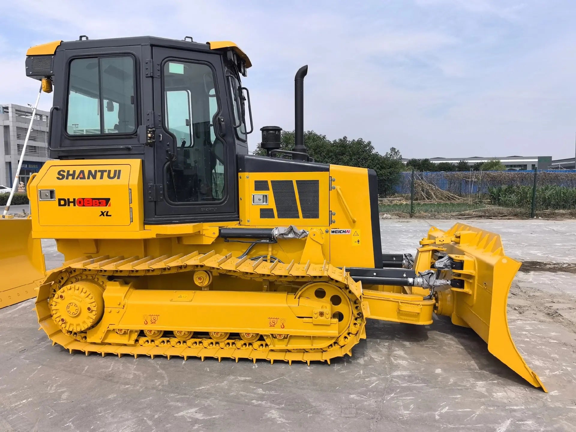 New Shantui DH08-G Bulldozer for Sale detail view