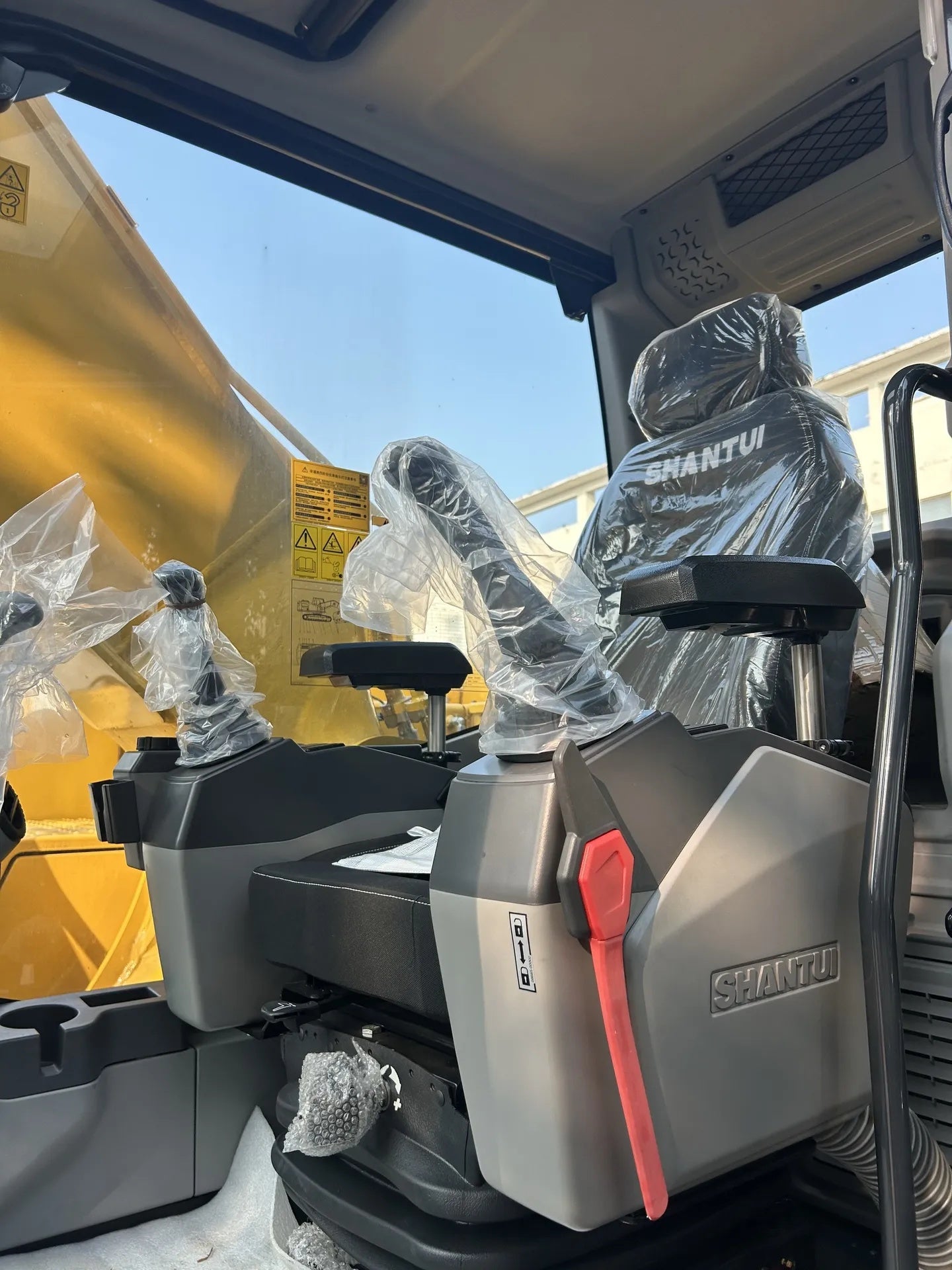New Shantui SE205 Excavator for Sale detail view