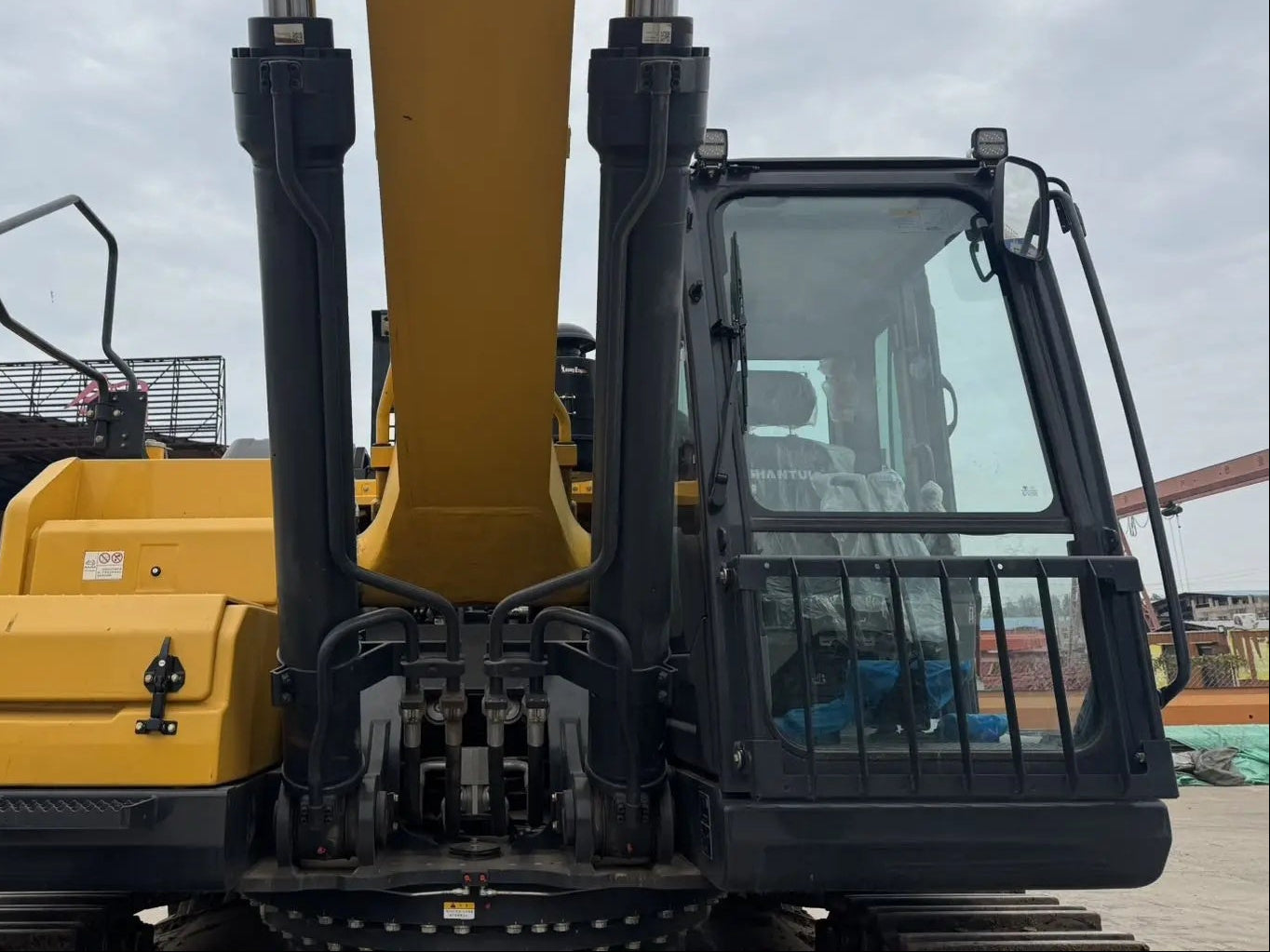 New Shantui SE420LC Excavator for Sale detail view