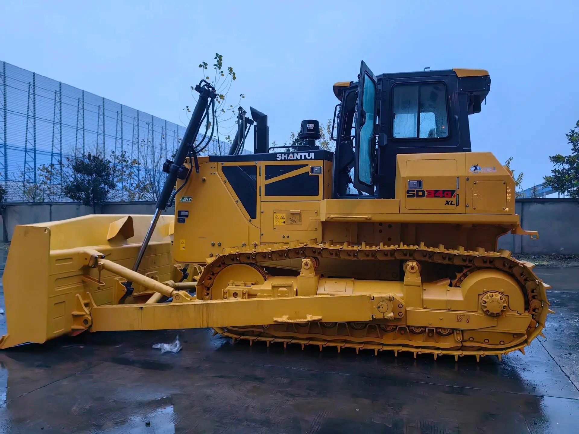 New Shantui SD34-G Bulldozer for Sale detail view
