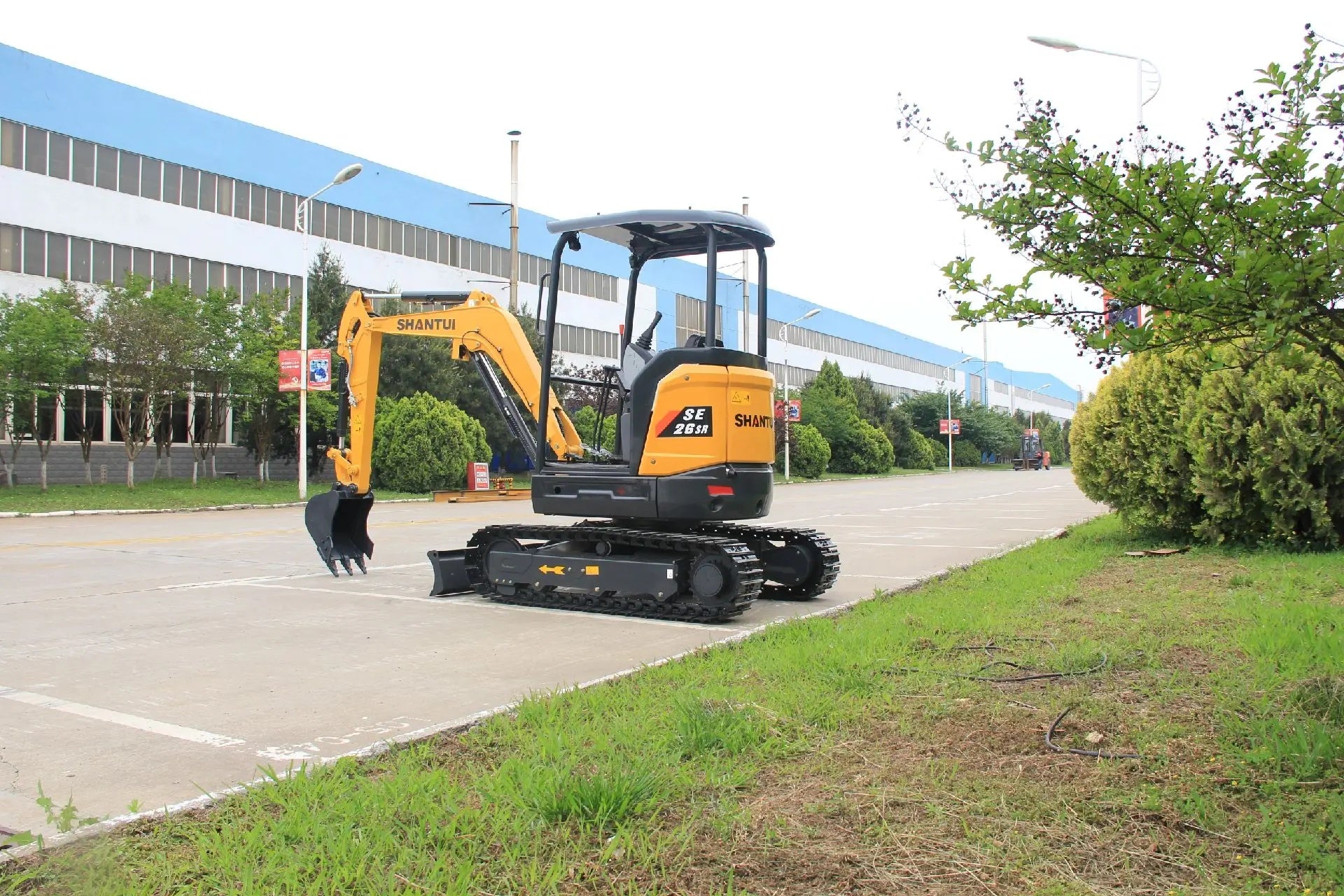 New Shantui SE26SR Excavator for Sale detail view