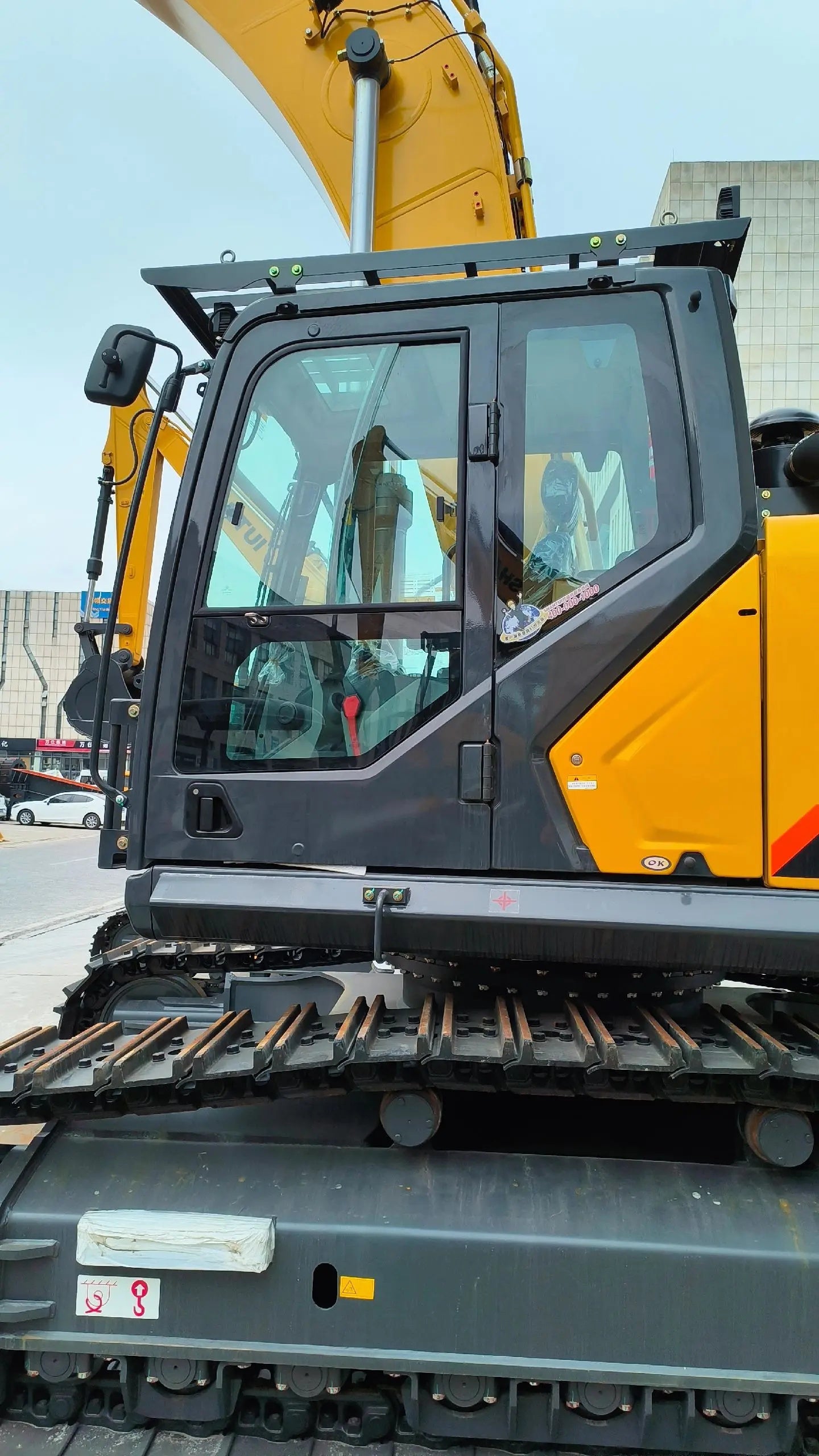 New Shantui SE390LC Excavator for Sale detail view