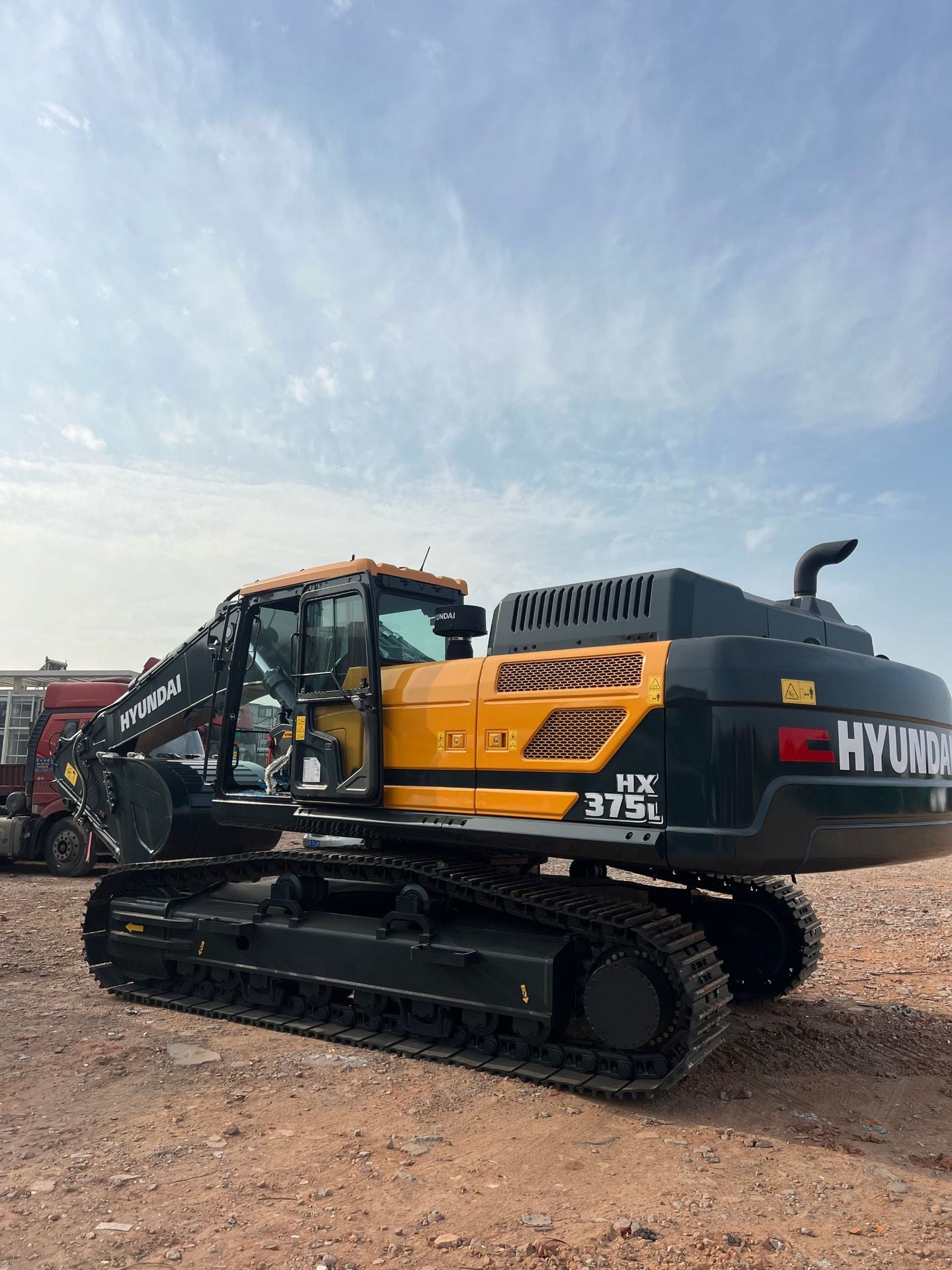 NEW HYUNDAI HX375L