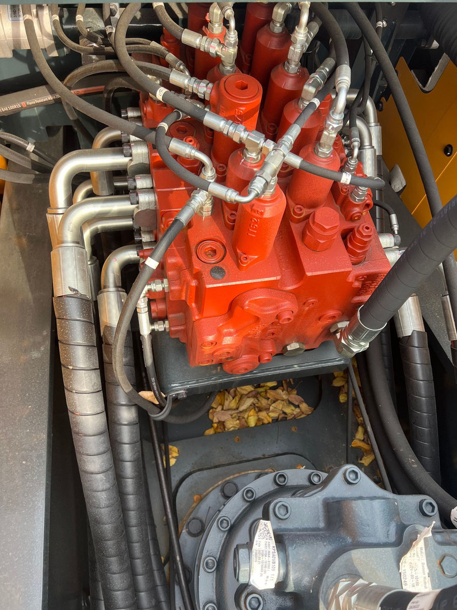 New HYUNDAI HX375L Crawler Excavator for Sale | HYUNDAI HX375L Price detail photo 4