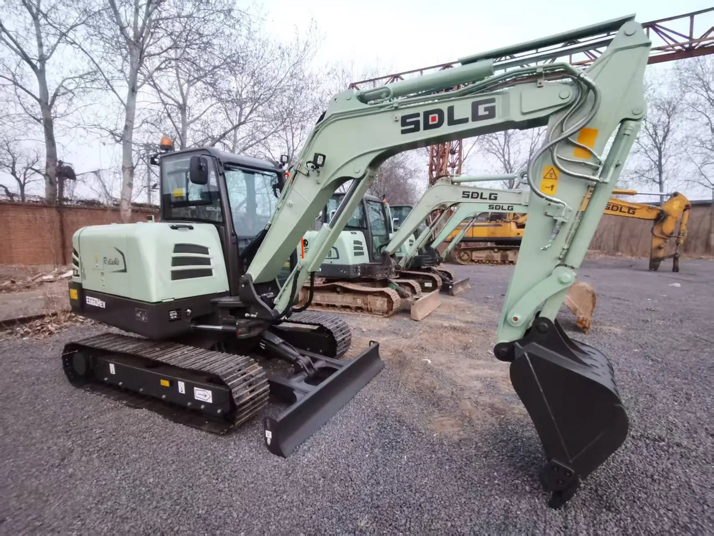 New Sdlg E660HEV Excavator for Sale detail view
