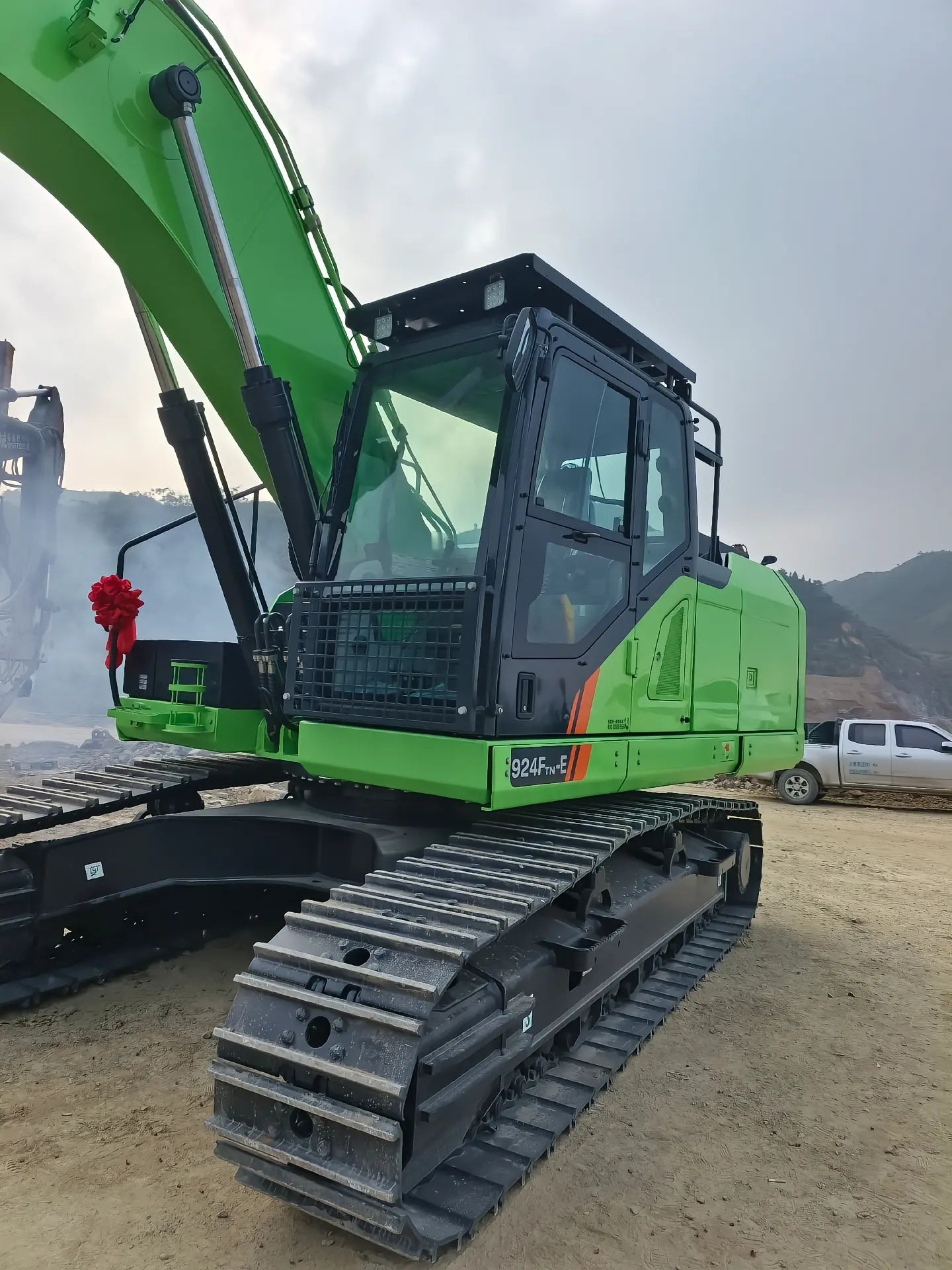 New Liugong 924FE Excavator for Sale detail view