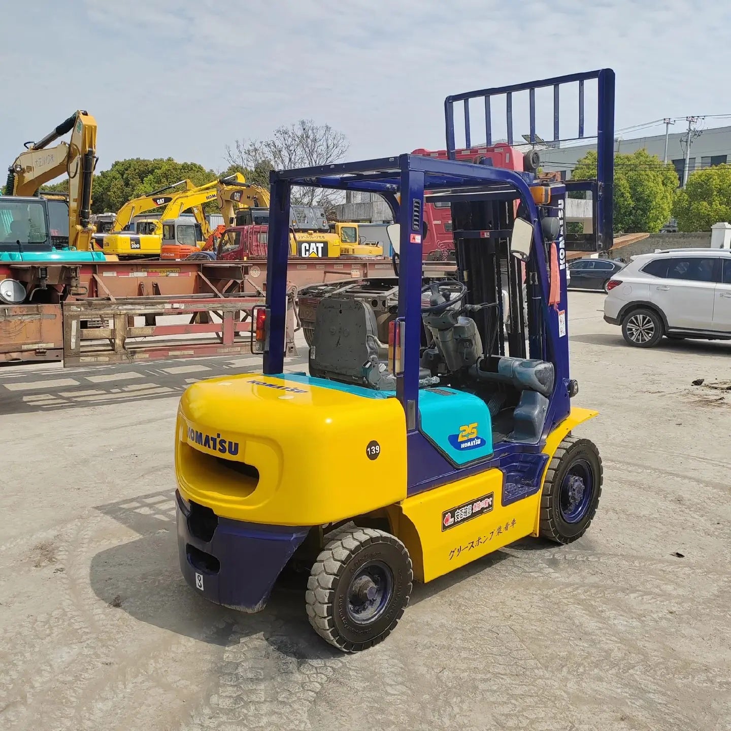 Used Komatsu FD30 Forklift for Sale front view