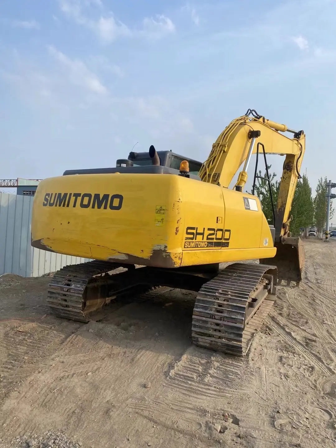 USED SUMITOMO SH200-5